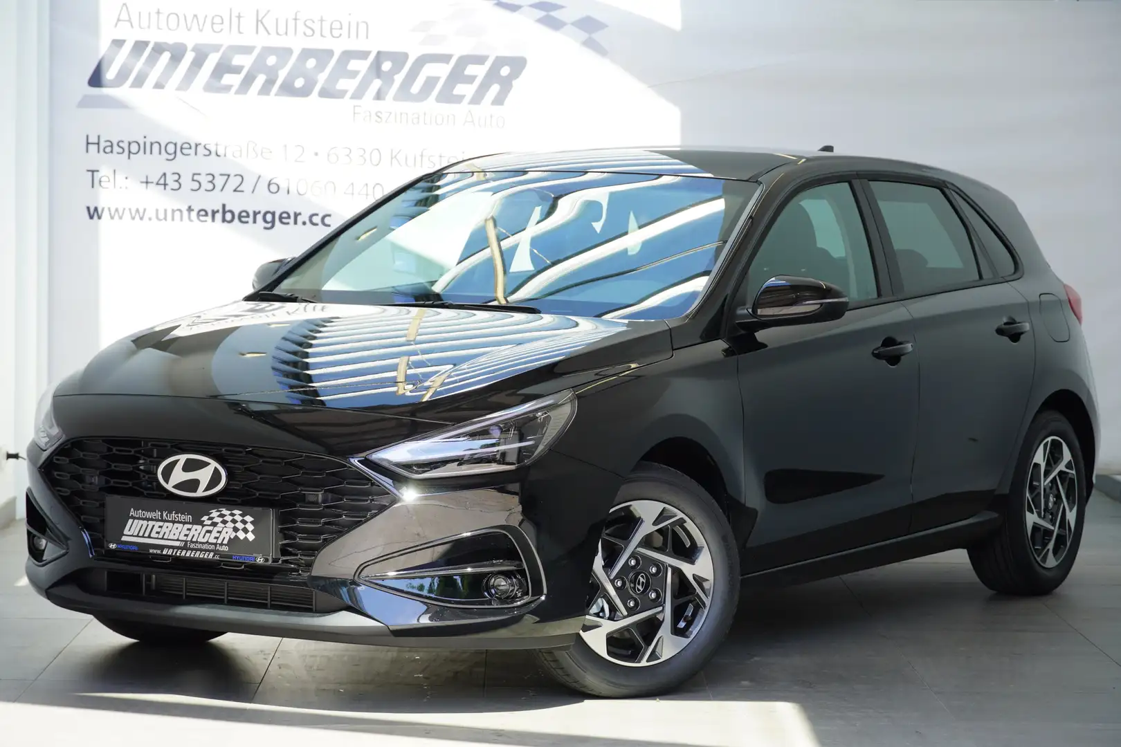 Hyundai i30 PD Comfort Line 1.0 T-GDI 3500€ Superbonus Schwarz - 2