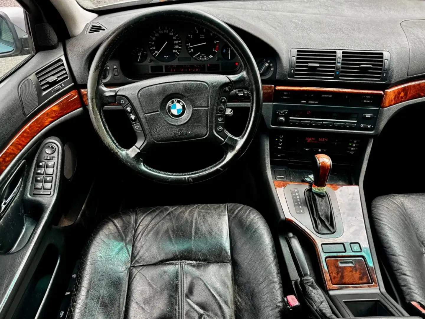 BMW 528 528i Executive AUT LEER RIJDT GOED apk 12-2025 Gris - 2