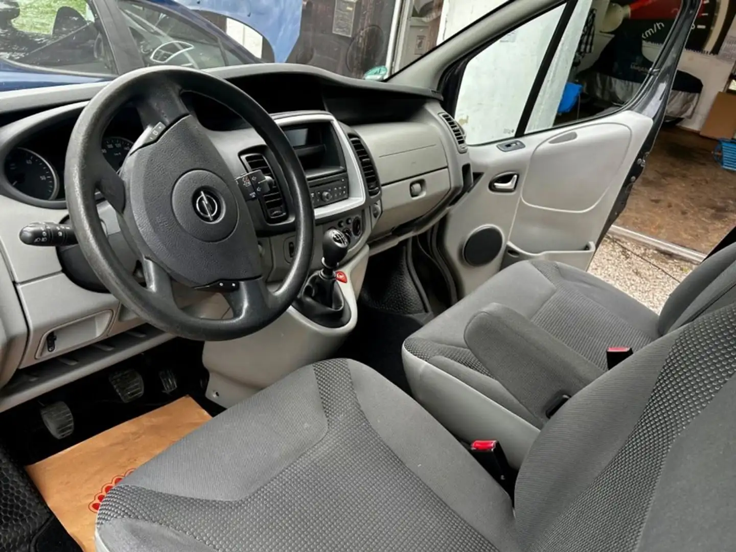 Opel Vivaro 27 2.0 CDTI 114CV Combi 9 posti Negru - 1