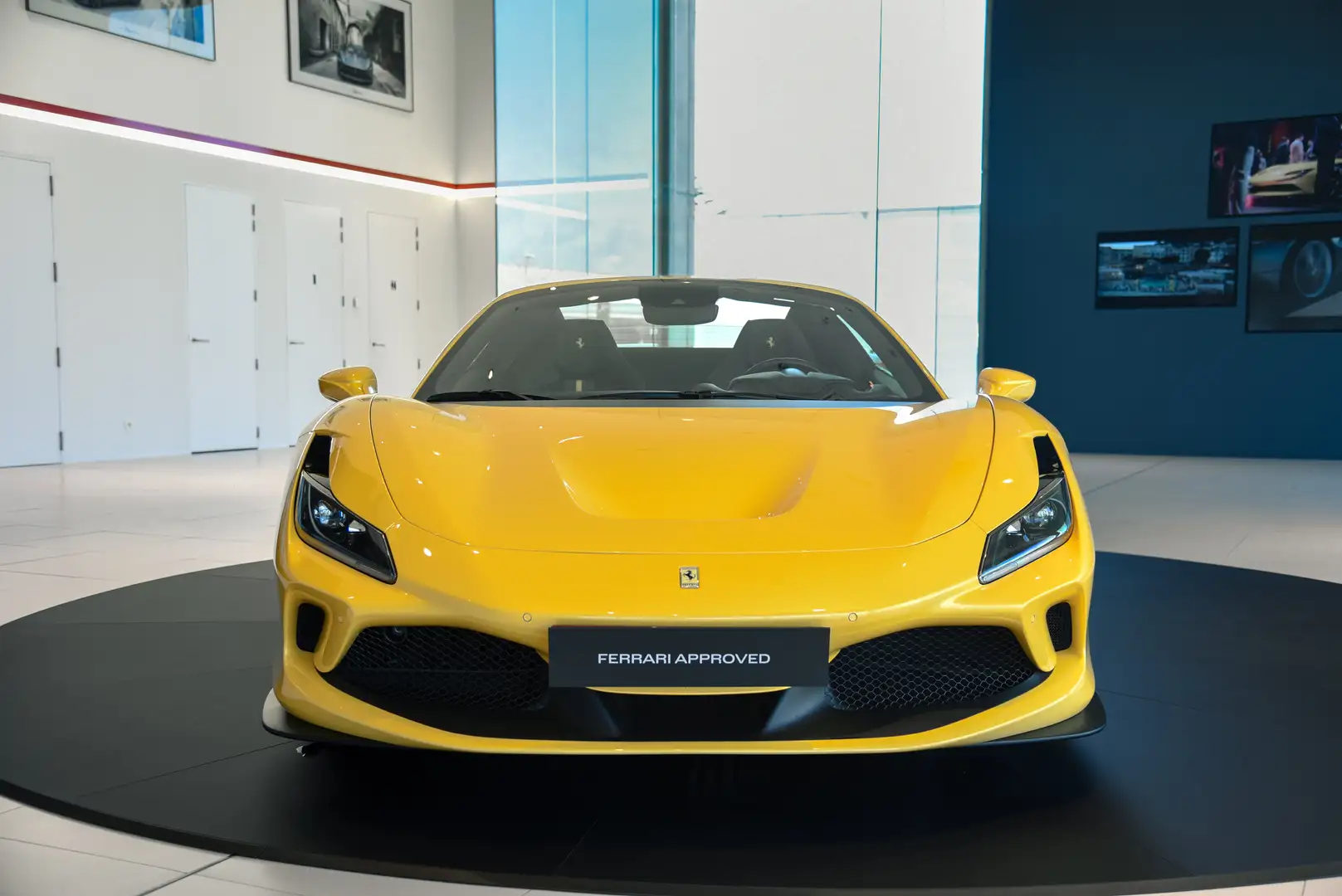 Ferrari F8 Spider Carbon Racing Seats | Lift | Carbon Interior Parts Giallo - 2