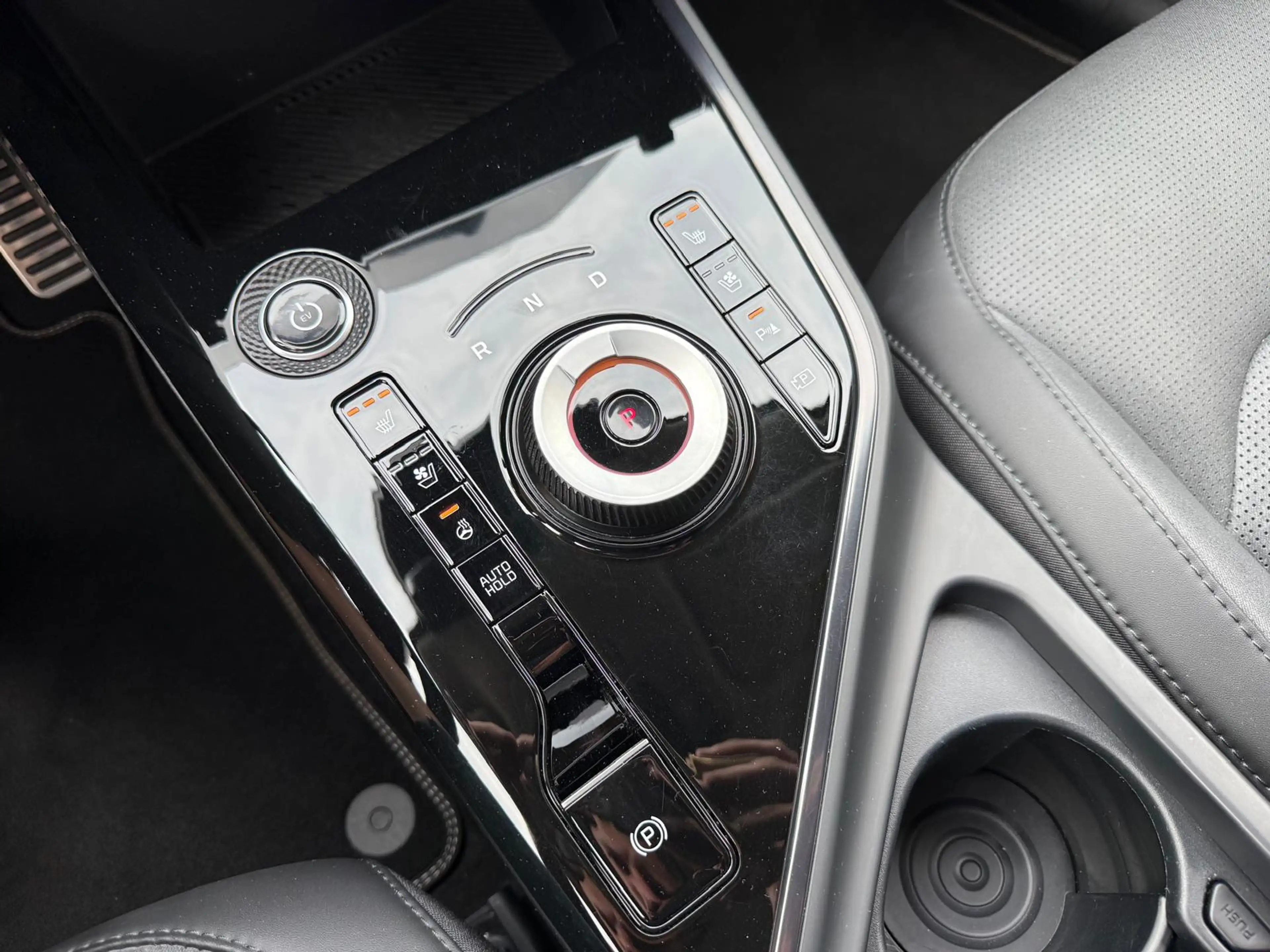Kia e-Niro EV ExecutiveLine 64.8 kWh 204PK 1ste Eigenaar Navi — photo 31