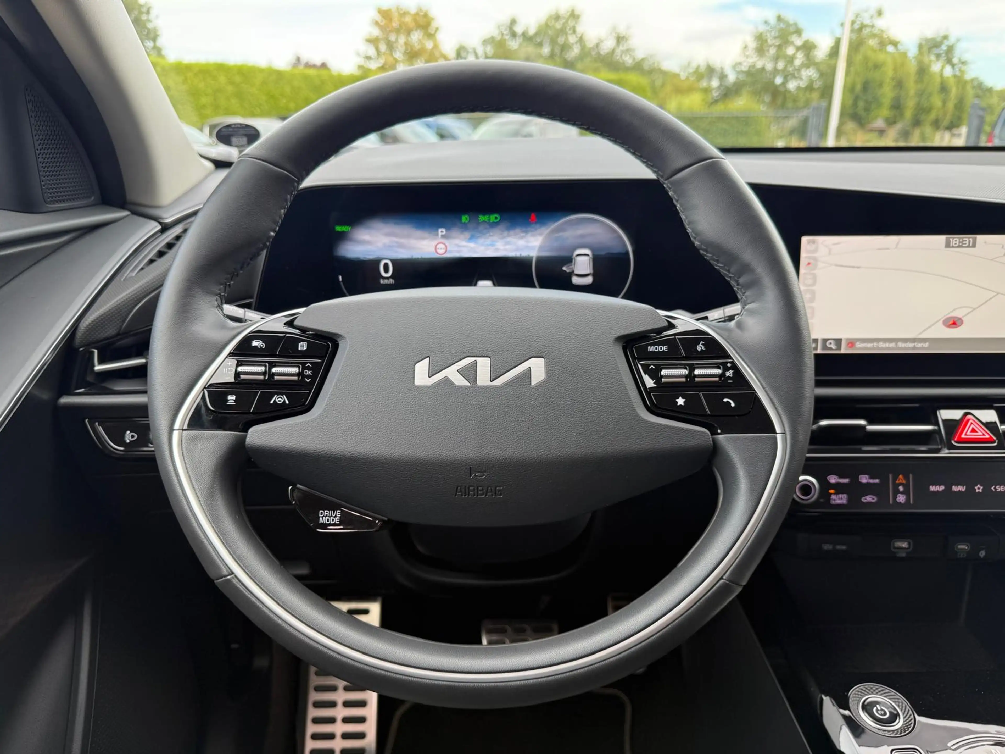 Kia e-Niro EV ExecutiveLine 64.8 kWh 204PK 1ste Eigenaar Navi — photo 9