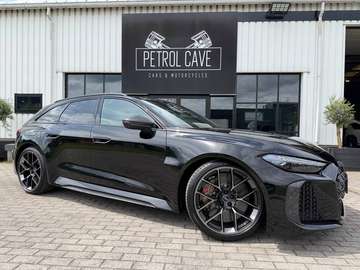 RS 5 Avant 2.9 TFSI Quattro PHEV tiptronic (470 kW) Full equipped - Carbon-Pano-Ceramic brakes - immediately available