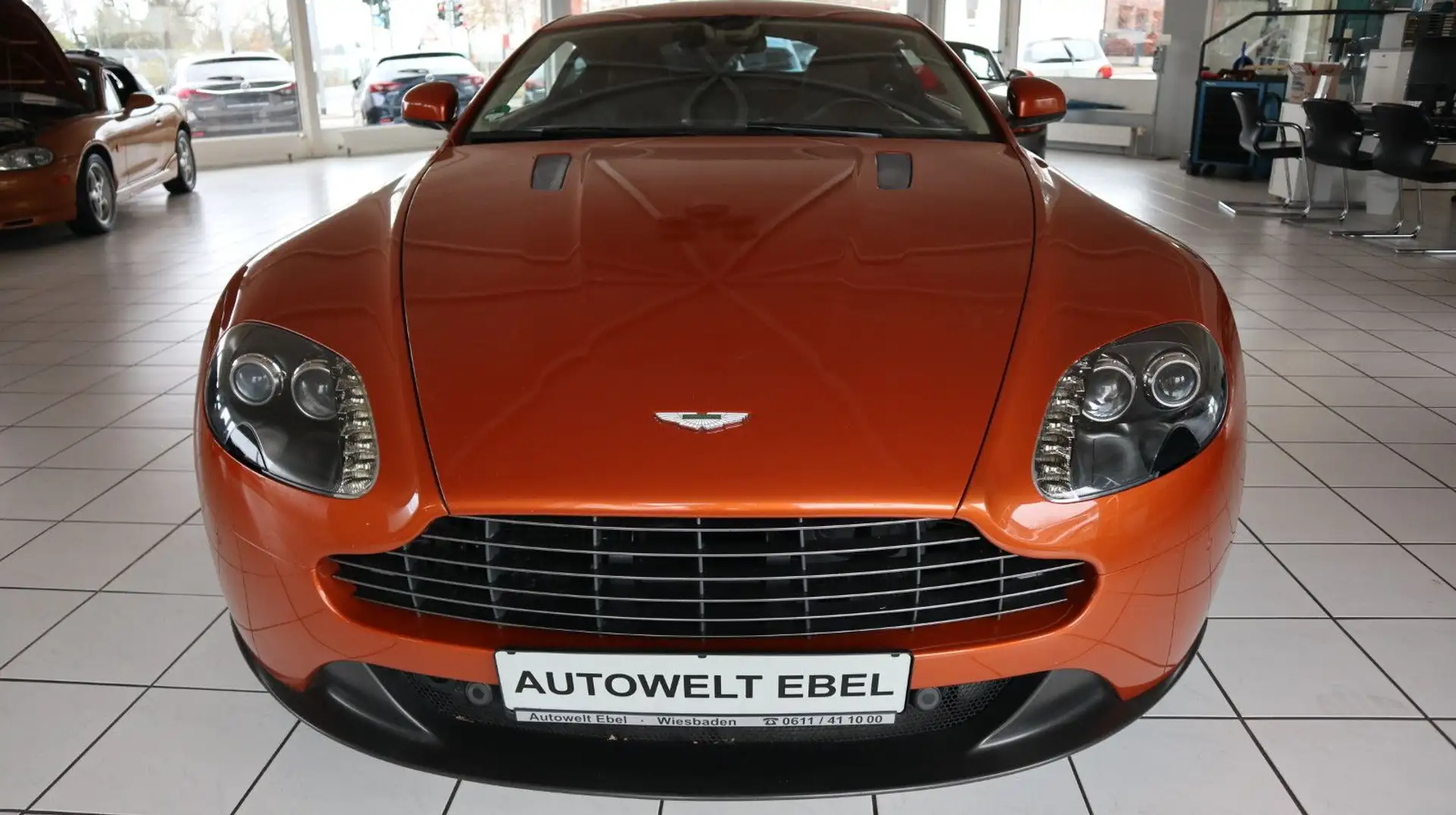 Aston Martin V8 *4.7l Sportshift II* Оранжевий - 2