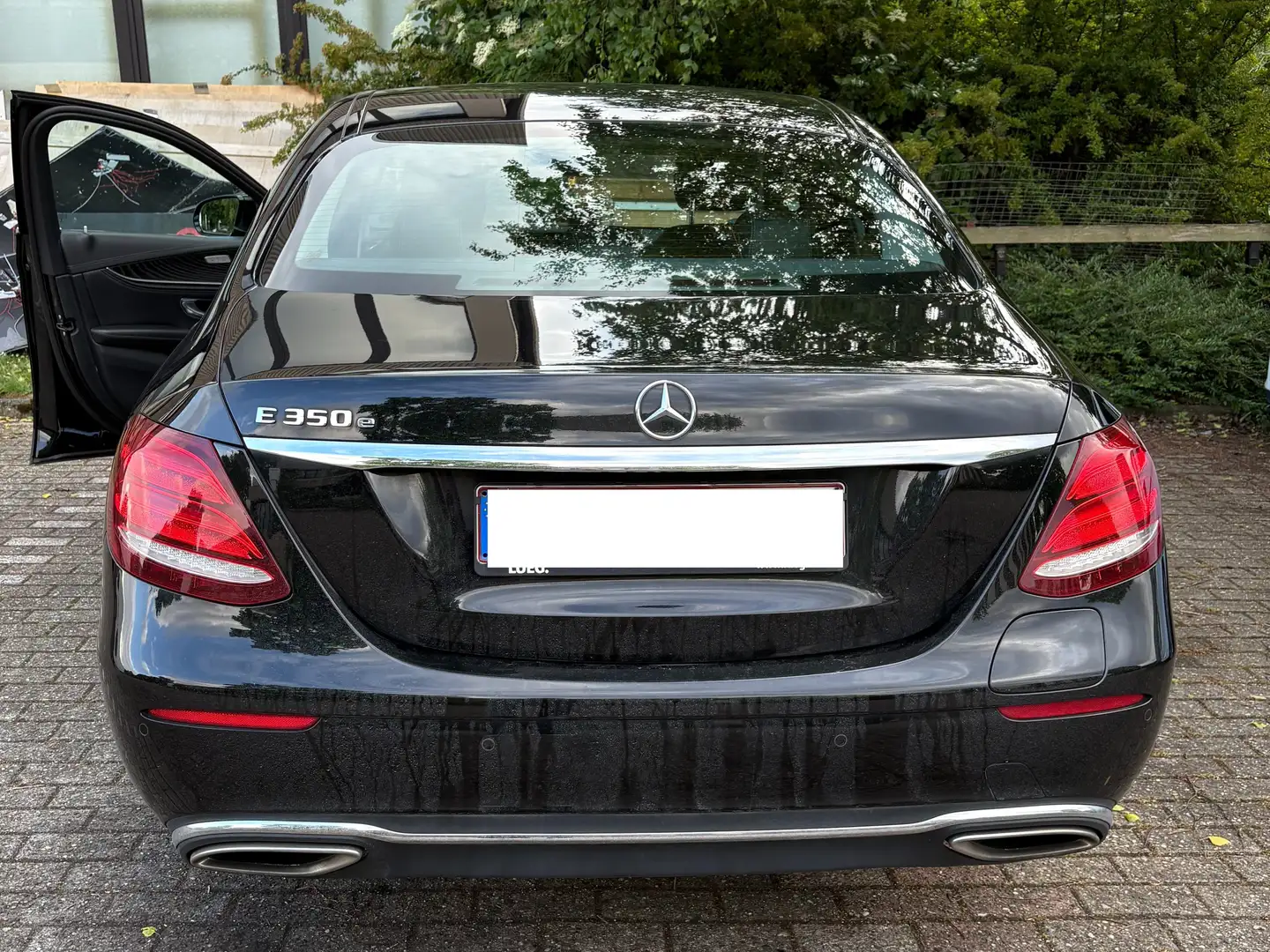 Mercedes-Benz E 350 E 350 e PHEV Avantgarde Noir - 2
