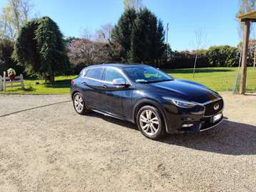 Q30 1.5d Premium 109cv