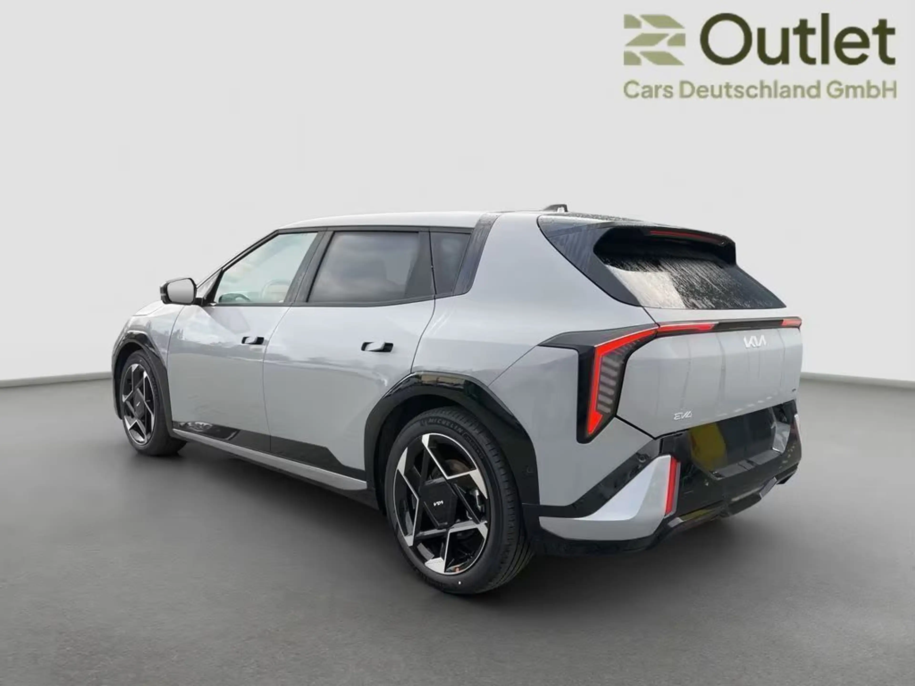 Kia EV4 GT-Line 81.4-kWh Hatchback Pano — photo 3