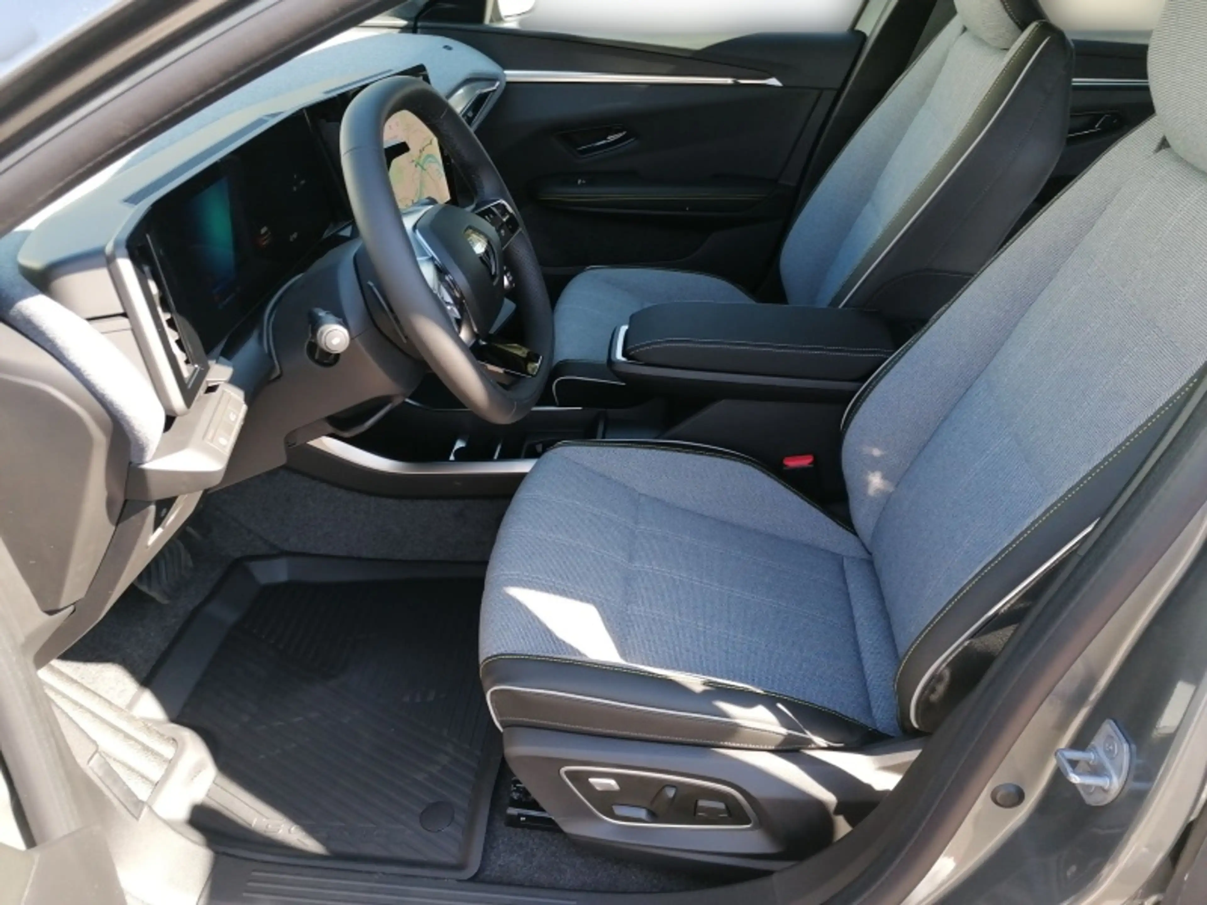 Renault Scenic SCENIC E-Tech Electric Techno 220 PS long range — photo 9