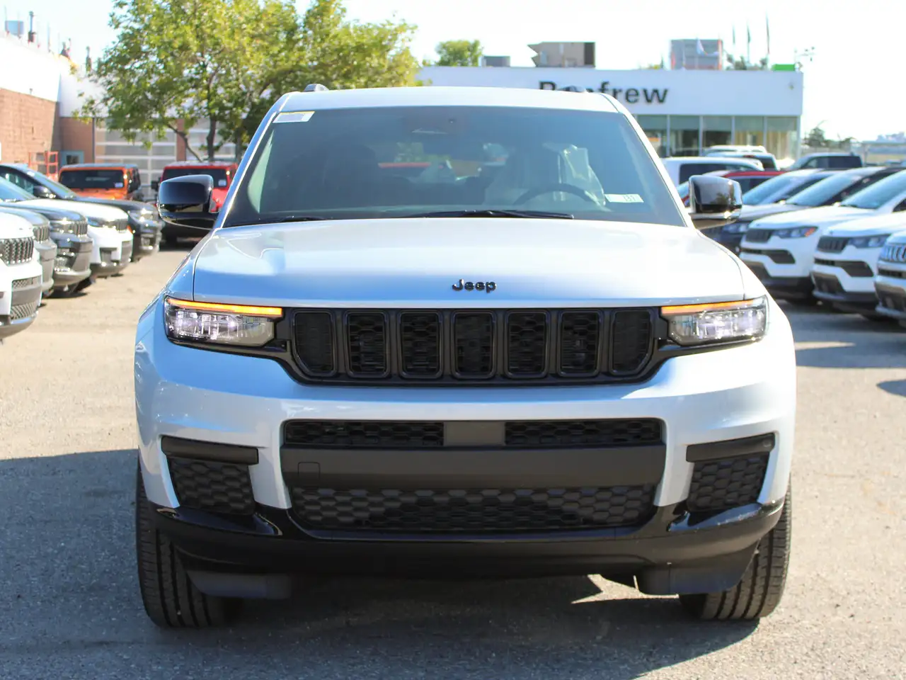 Jeep Grand Cherokee photo Jeep Grand Cherokee