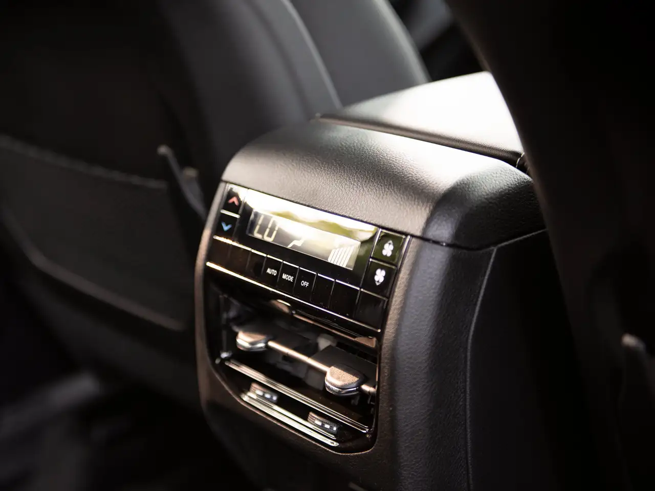 Jeep Grand Cherokee photo Jeep Grand Cherokee