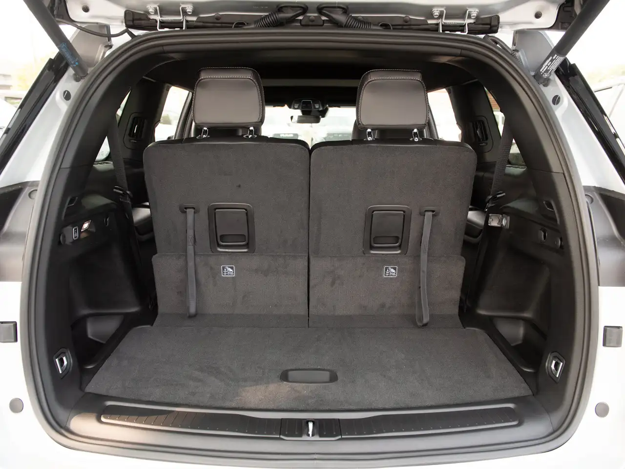 Jeep Grand Cherokee photo Jeep Grand Cherokee