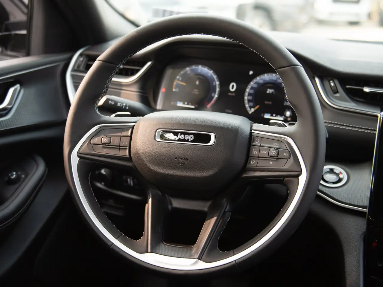 Jeep Grand Cherokee photo Jeep Grand Cherokee