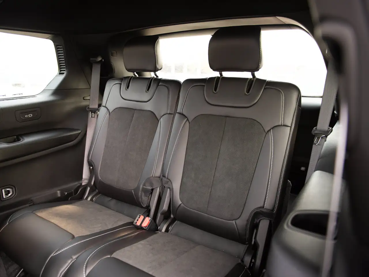 Jeep Grand Cherokee photo Jeep Grand Cherokee