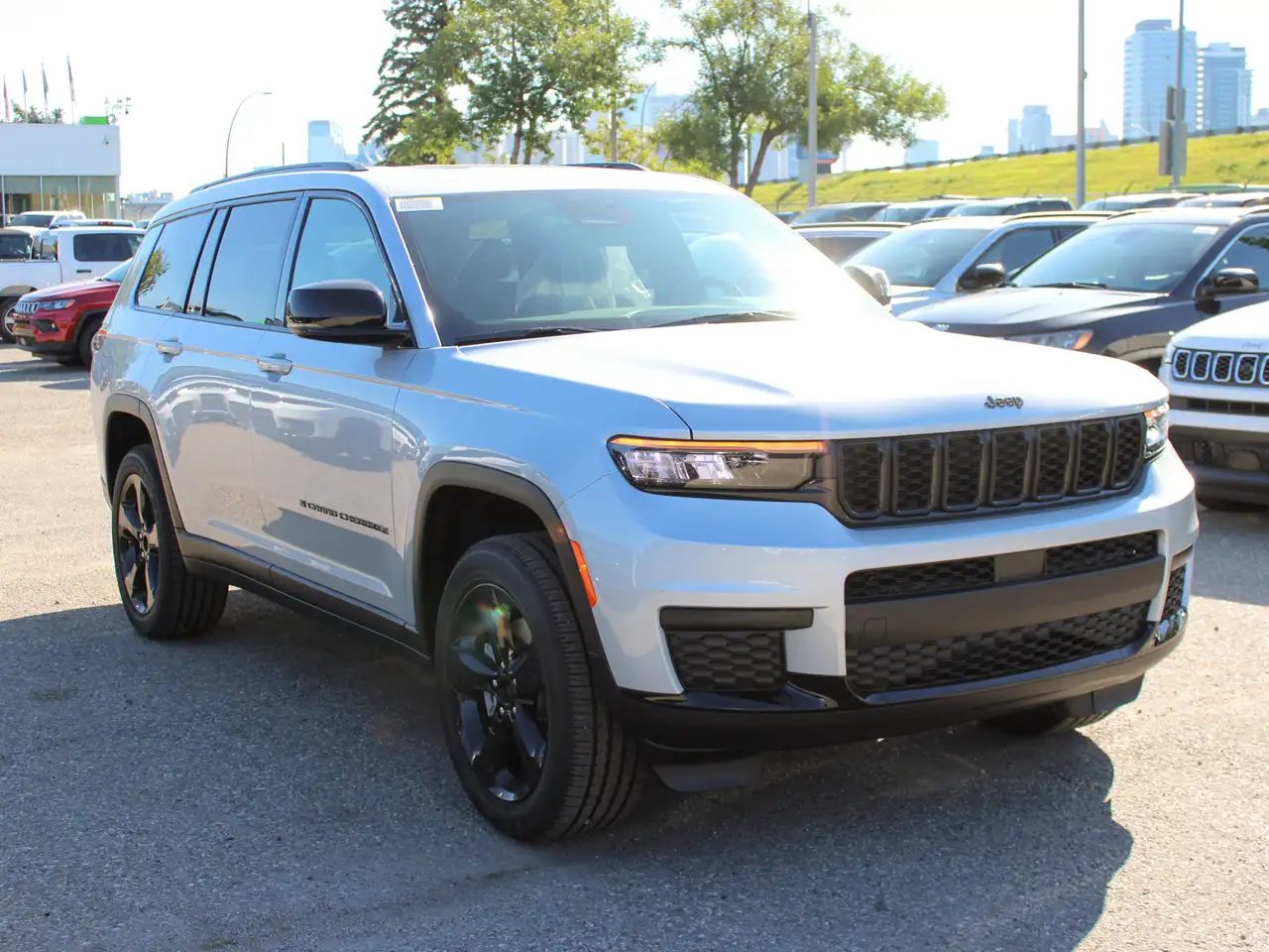 Jeep Grand Cherokee photo Jeep Grand Cherokee