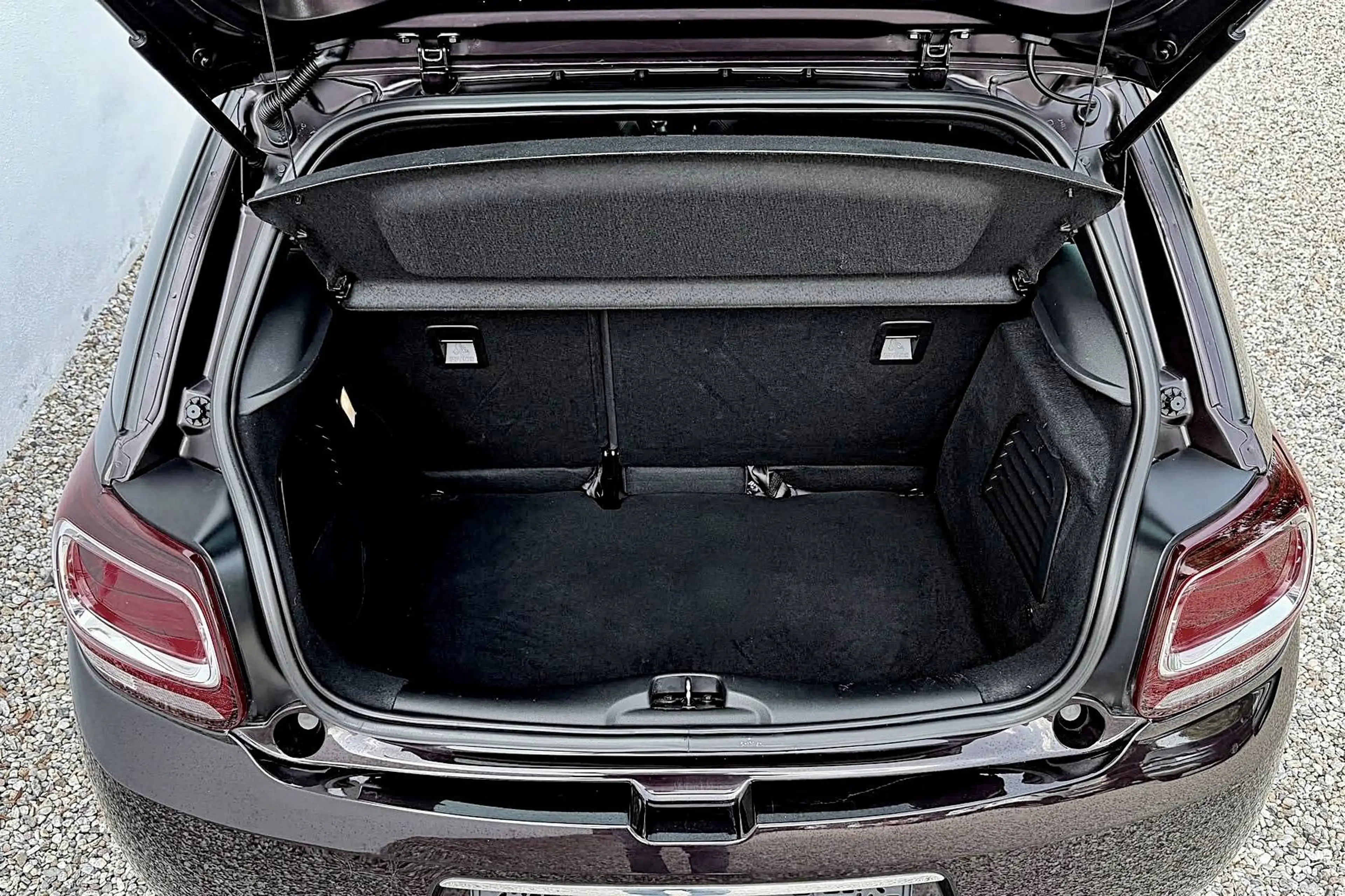 DS Automobiles DS 3 1.2 THP EURO6 SoChic -VIELE TOLLE EXTRAS + SEHR GEPFLEGTER ERSTBESITZ + ZAHNRIEMEN SCHON ERNEUERT — photo 7