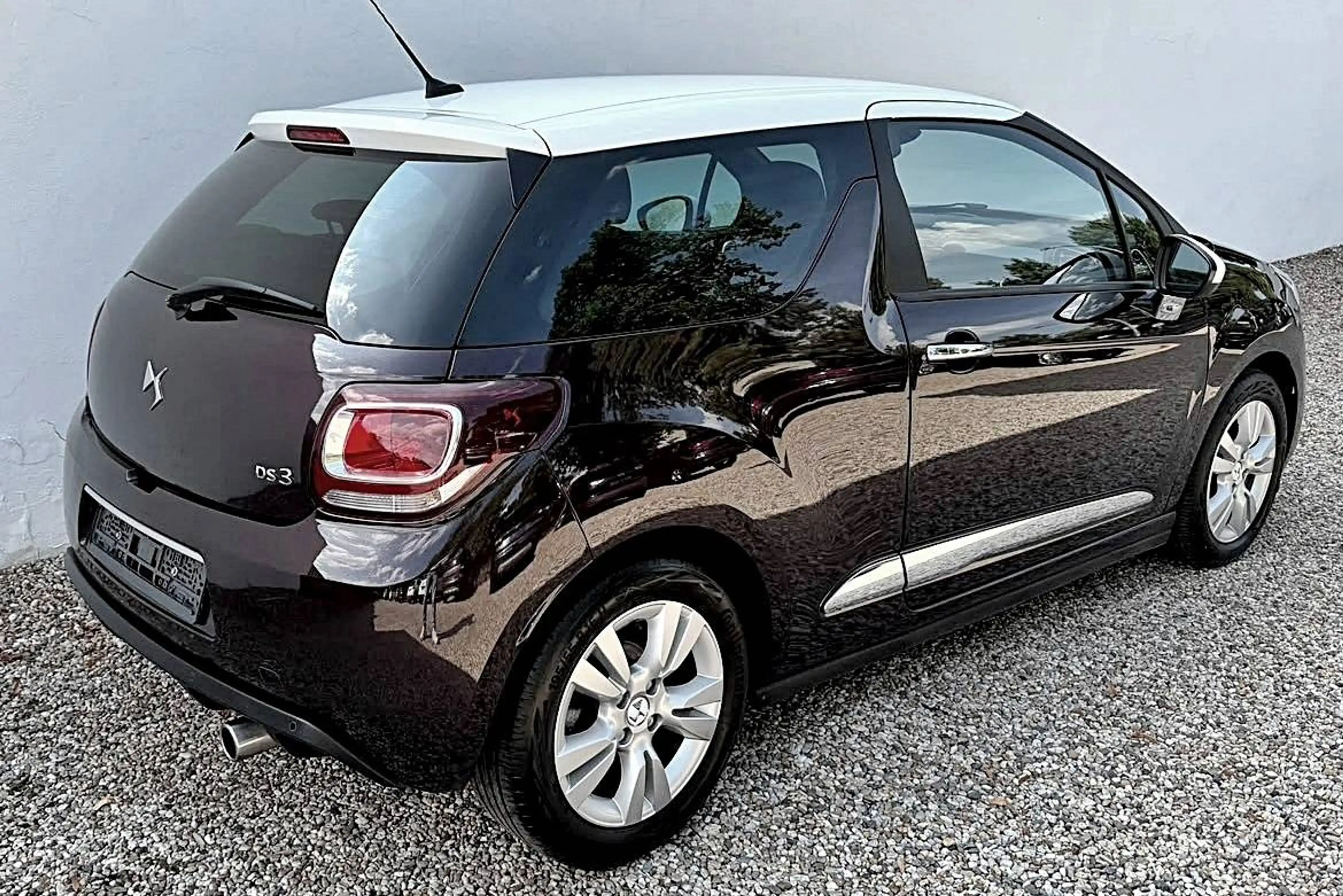 DS Automobiles DS 3 1.2 THP EURO6 SoChic -VIELE TOLLE EXTRAS + SEHR GEPFLEGTER ERSTBESITZ + ZAHNRIEMEN SCHON ERNEUERT — photo 4