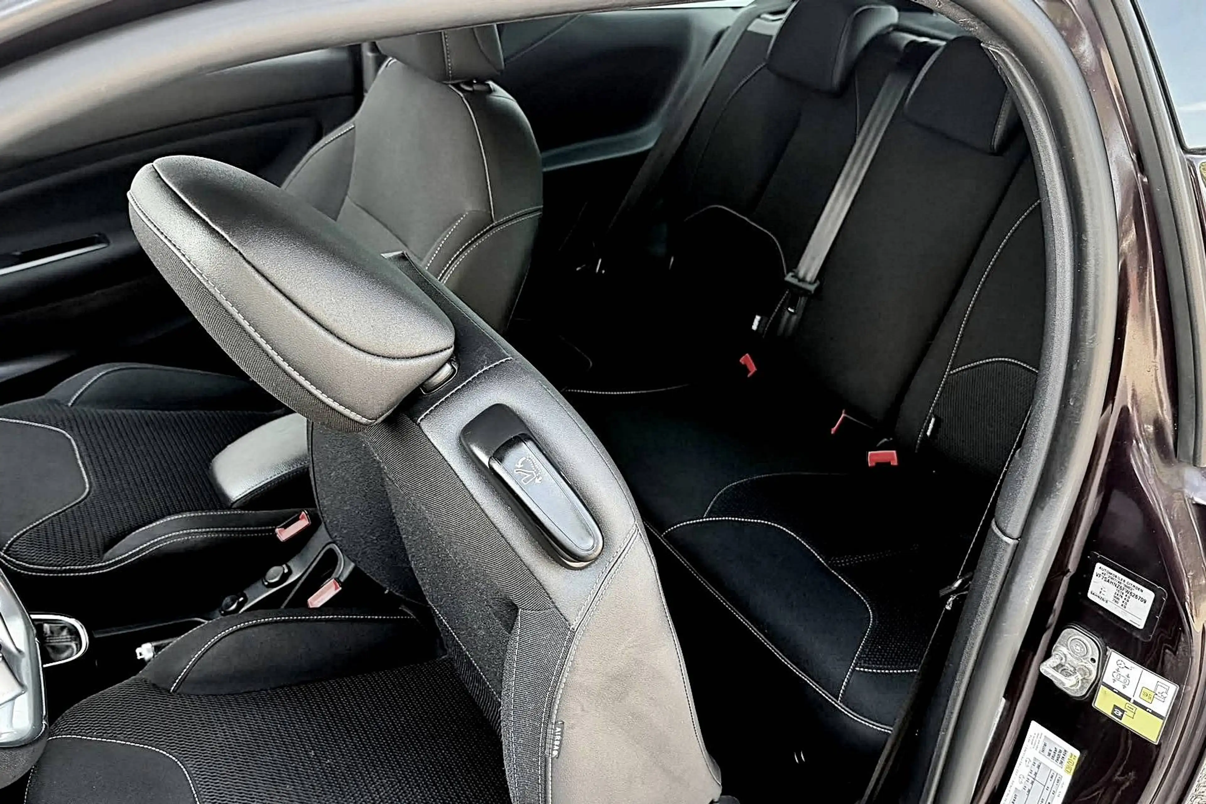 DS Automobiles DS 3 1.2 THP EURO6 SoChic -VIELE TOLLE EXTRAS + SEHR GEPFLEGTER ERSTBESITZ + ZAHNRIEMEN SCHON ERNEUERT — photo 9