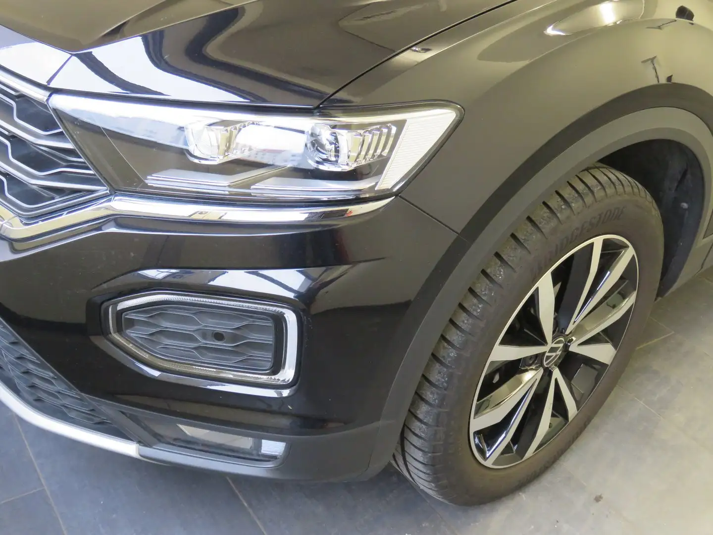 Volkswagen T-Roc Design TSI Schwarz - 2