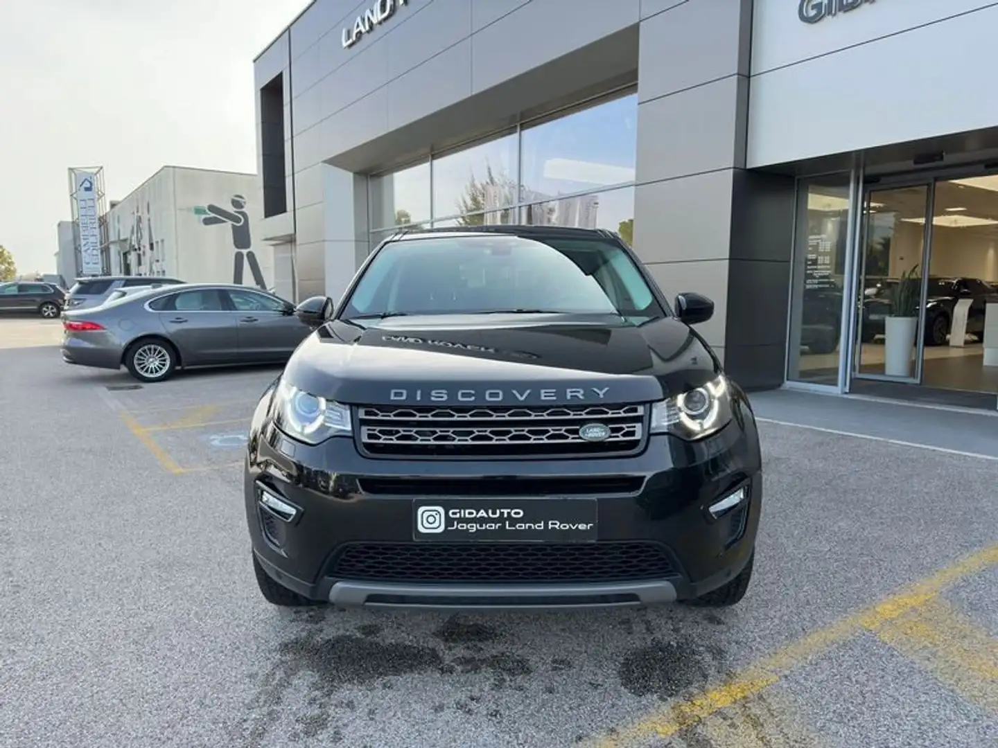 Land Rover Discovery Sport 2.0 D150 Se Auto Negro - 2