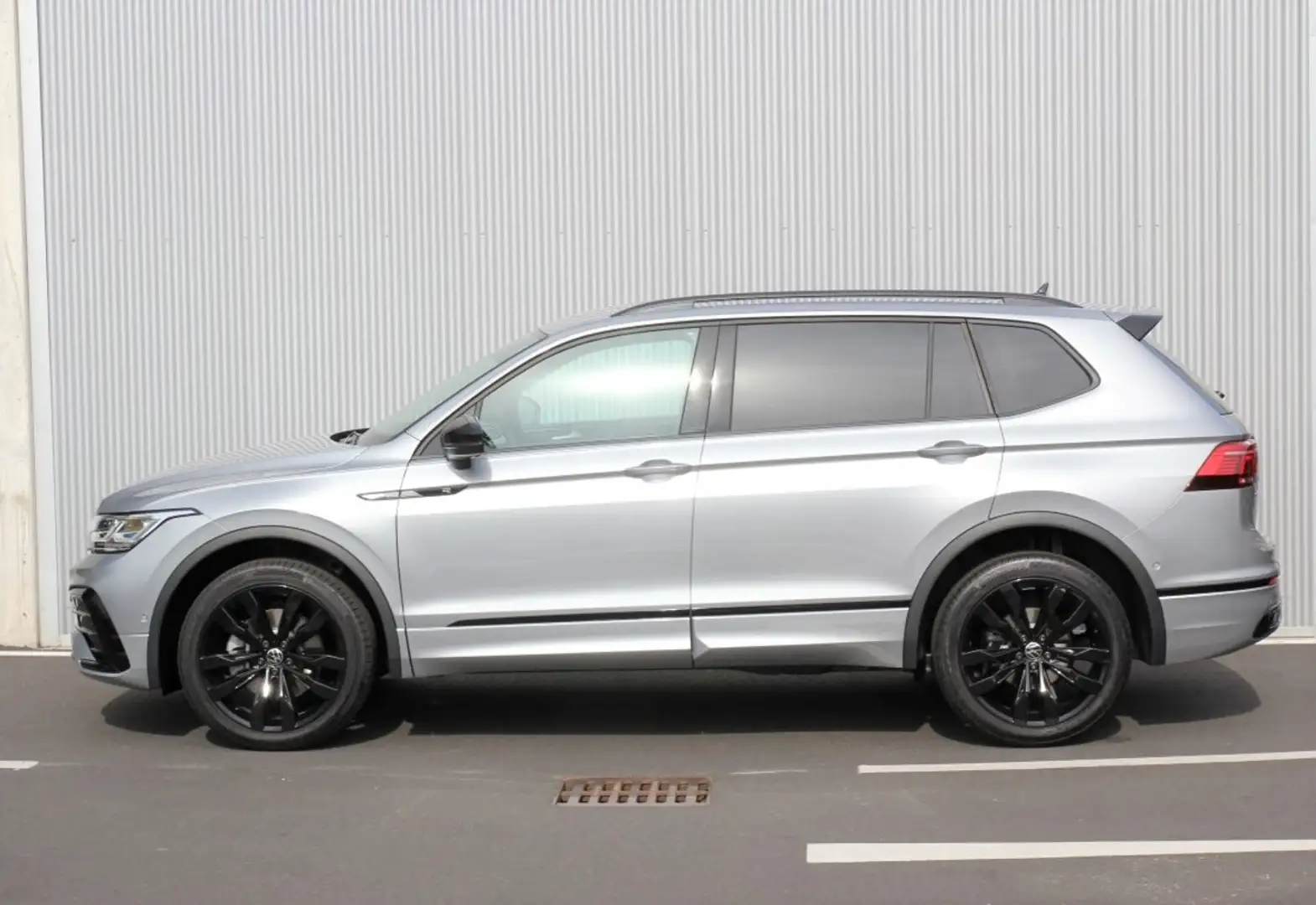 Volkswagen Tiguan Allspace R-Line TDI 4MOTION DSG Silber - 2