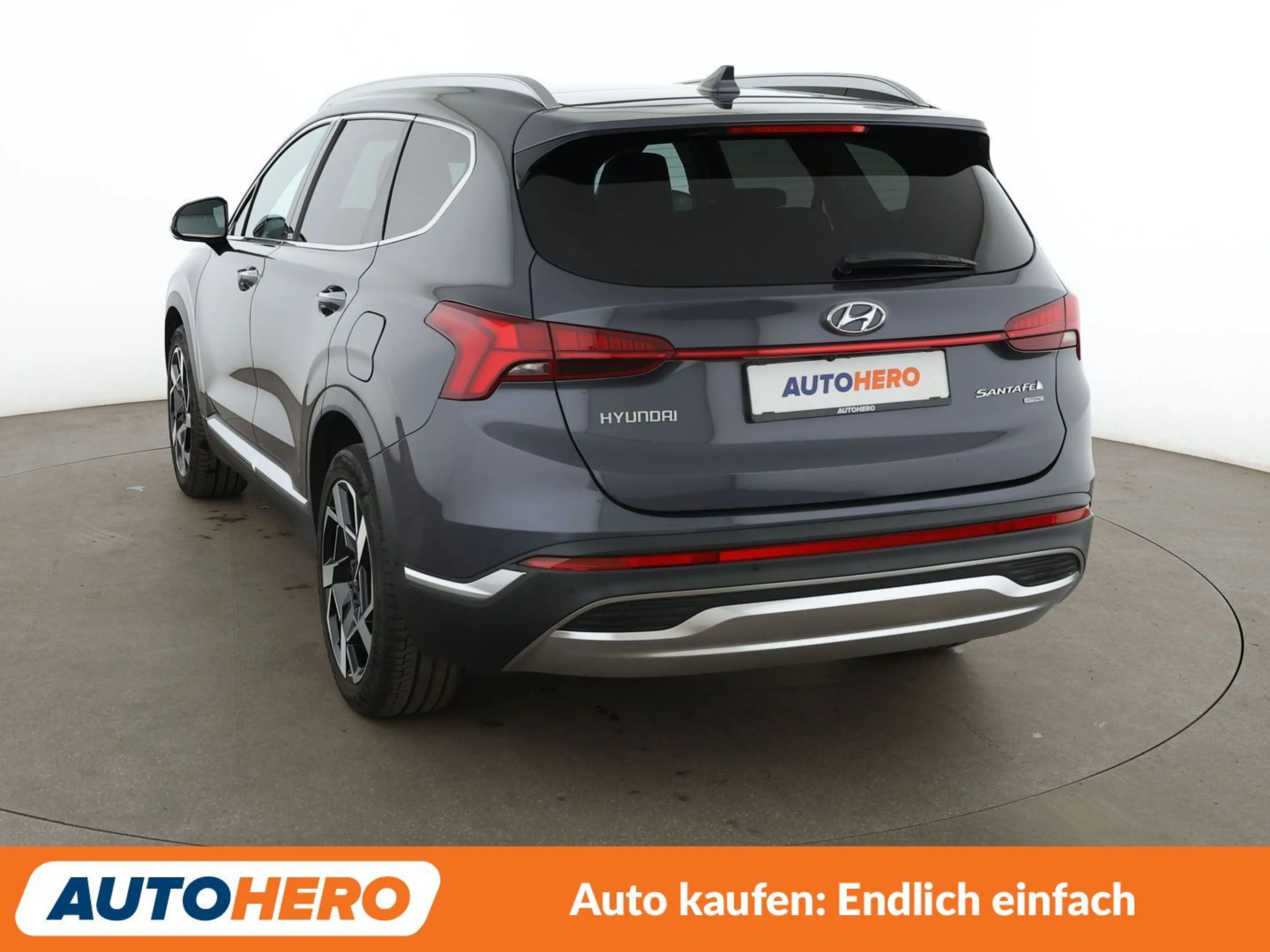 Hyundai SANTA FE 2.2 CRDi Prime 4WD Aut*NAVI*LED*ACC*CAM*PDC*SHZ* — photo 4
