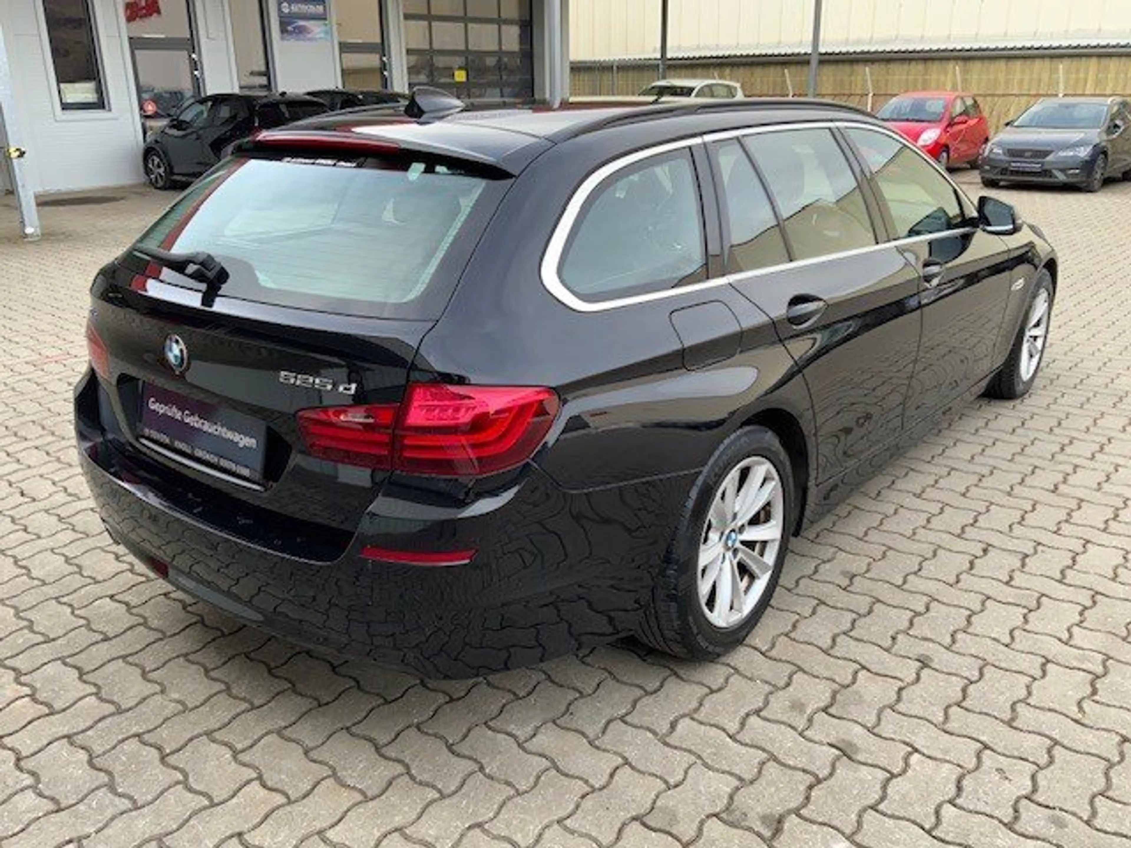 BMW 525 d xDrive — photo 4