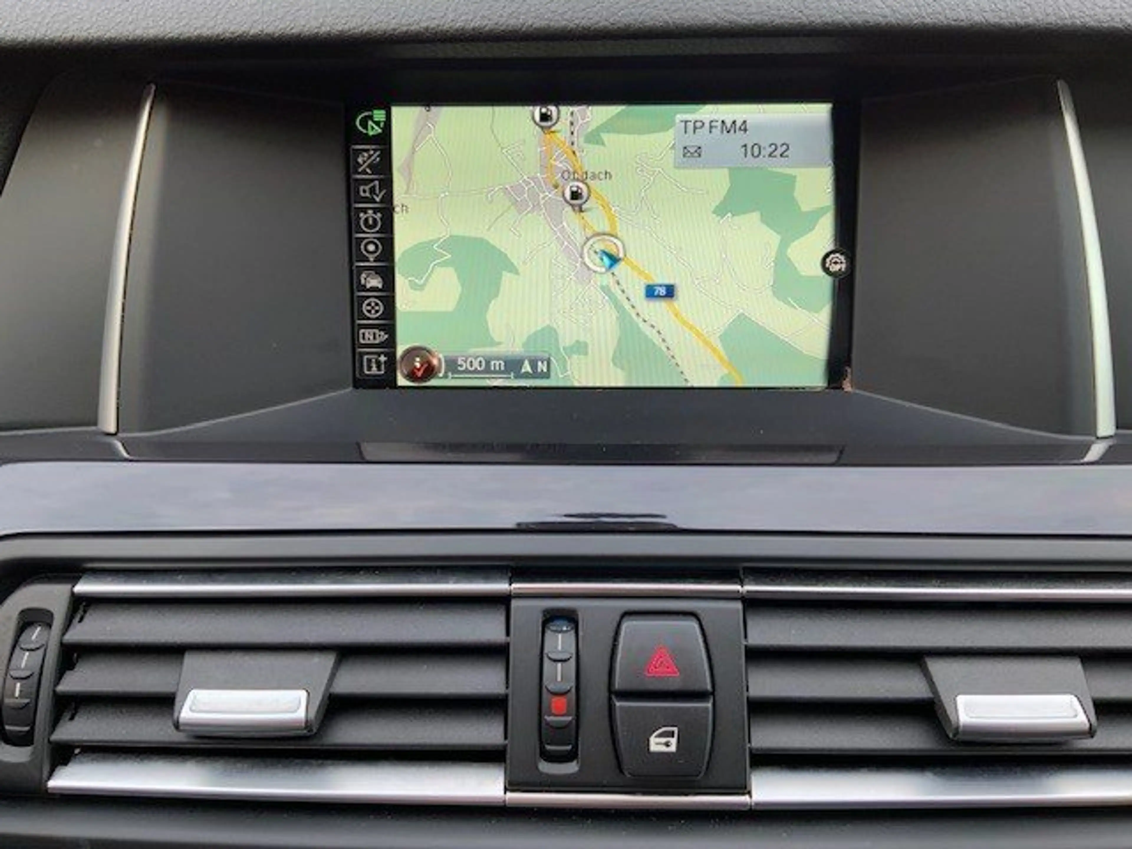 BMW 525 d xDrive — photo 21