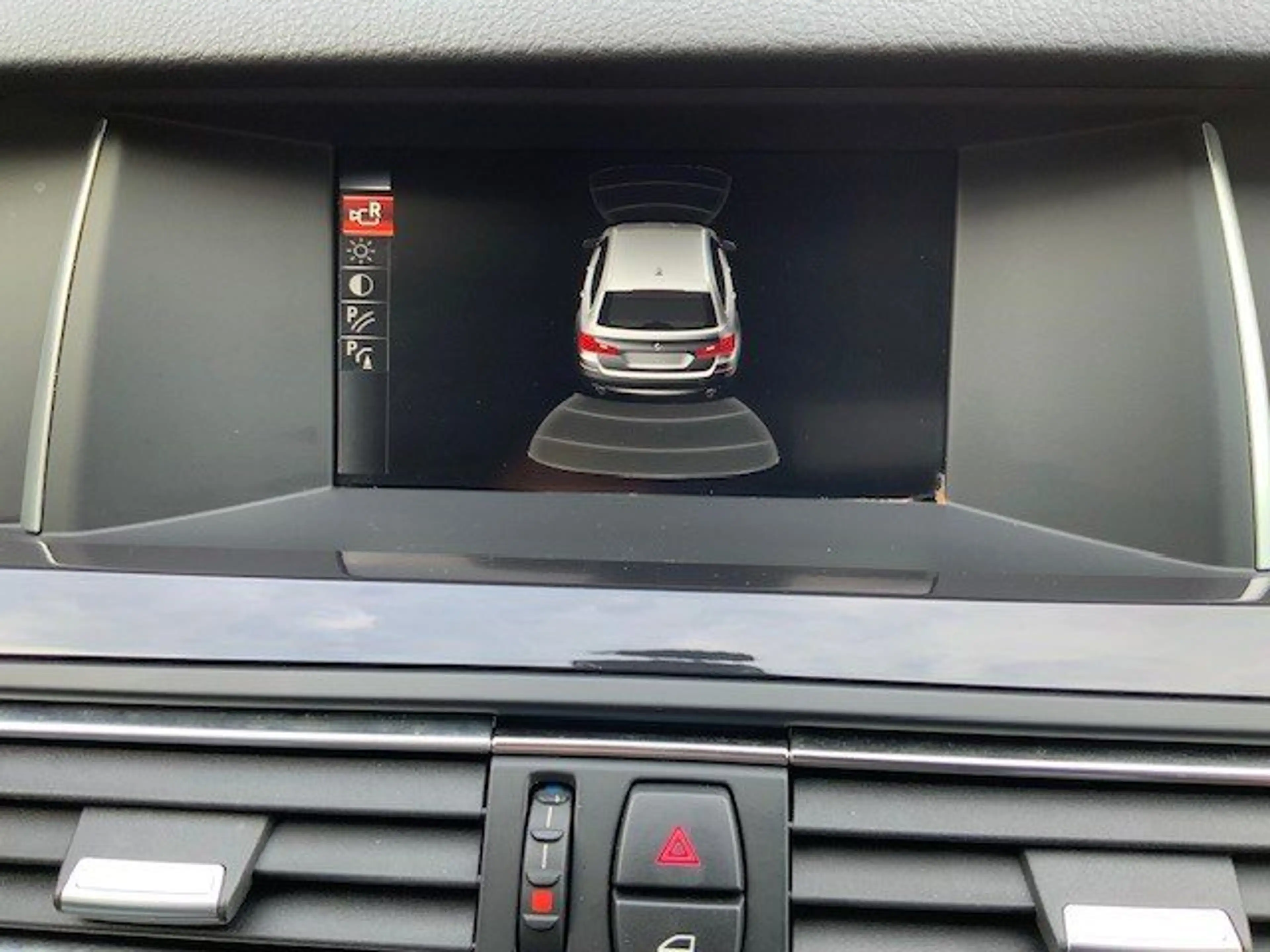 BMW 525 d xDrive — photo 17