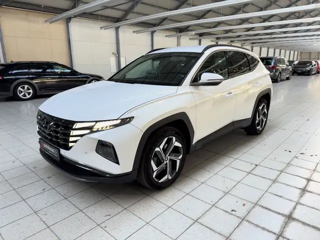 Hyundai Tucson view 2
