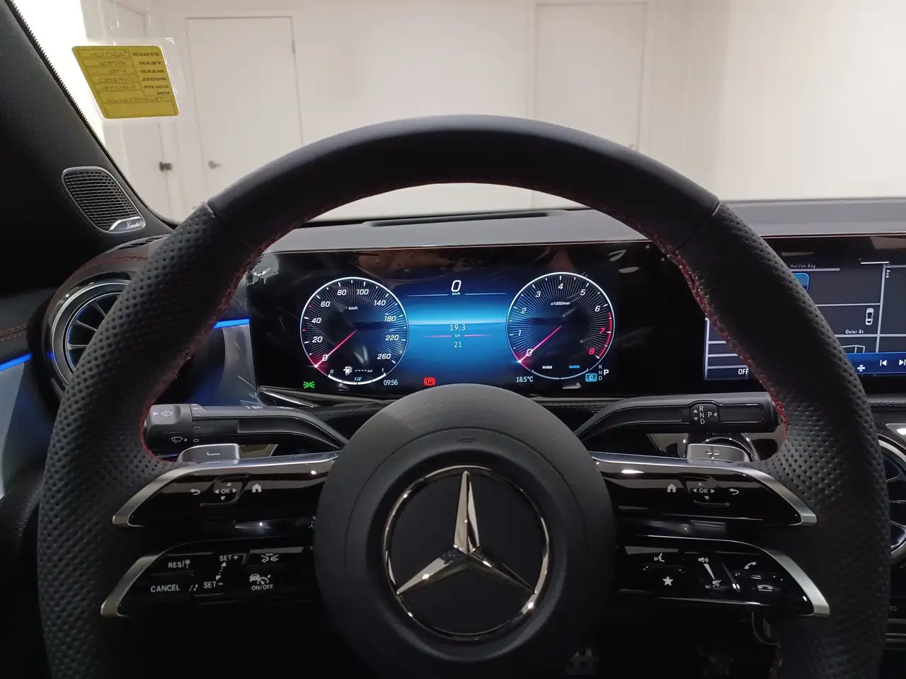 Mercedes-Benz CLA снимка Mercedes-Benz CLA
