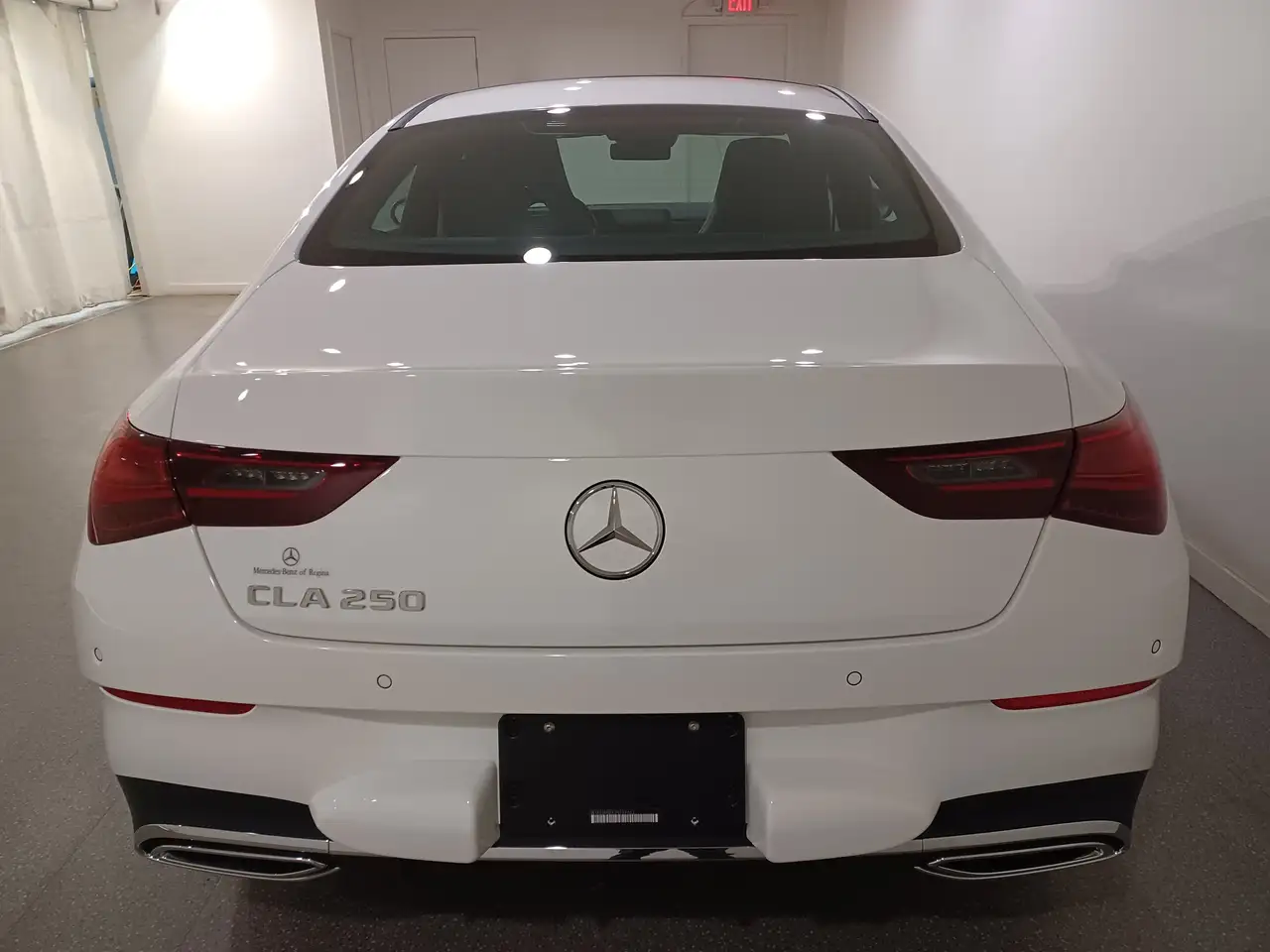 Mercedes-Benz CLA снимка Mercedes-Benz CLA