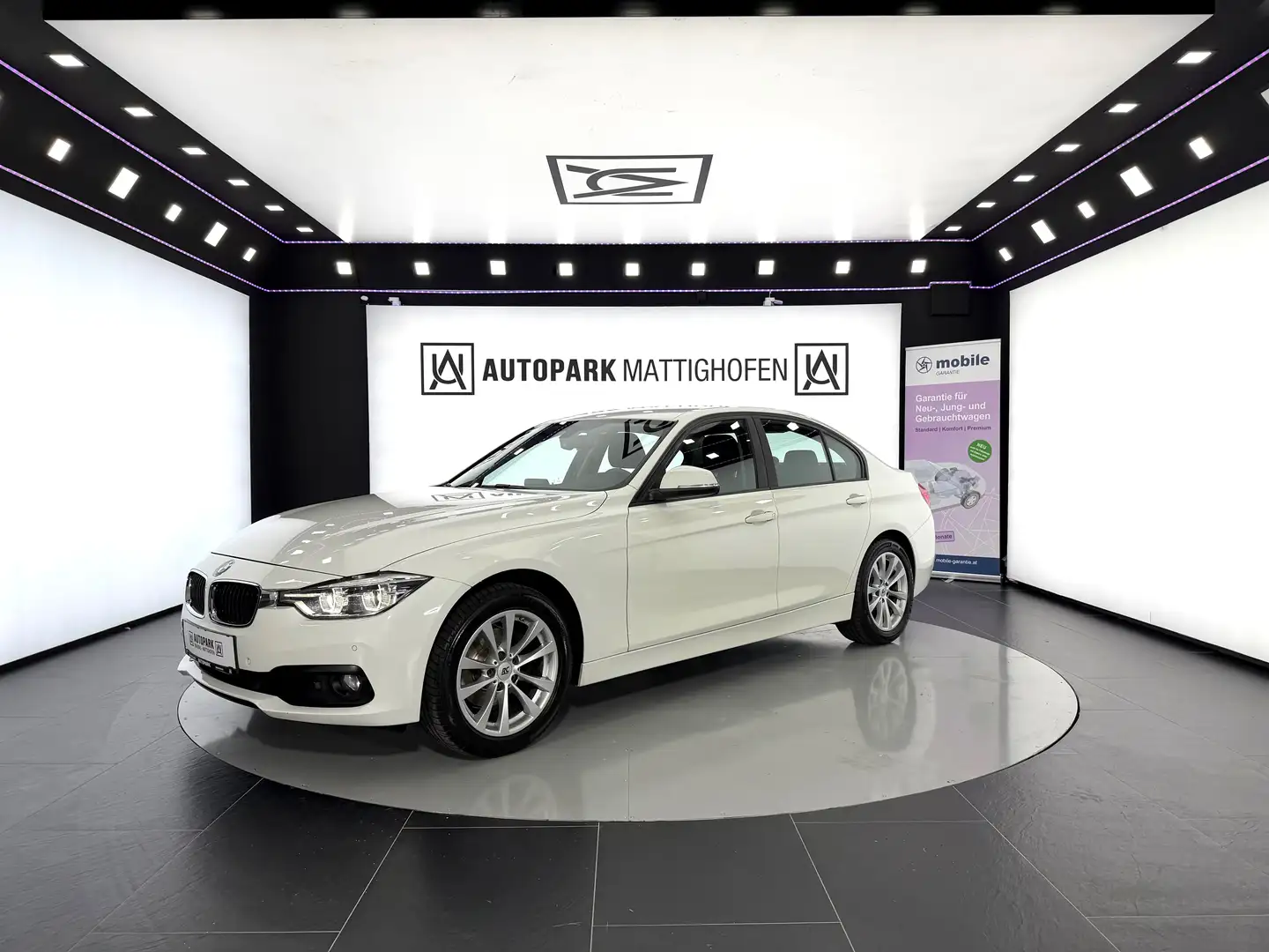 BMW 318 d Lim. F30 *KAMERA*SZH*NAVI* Weiß - 2