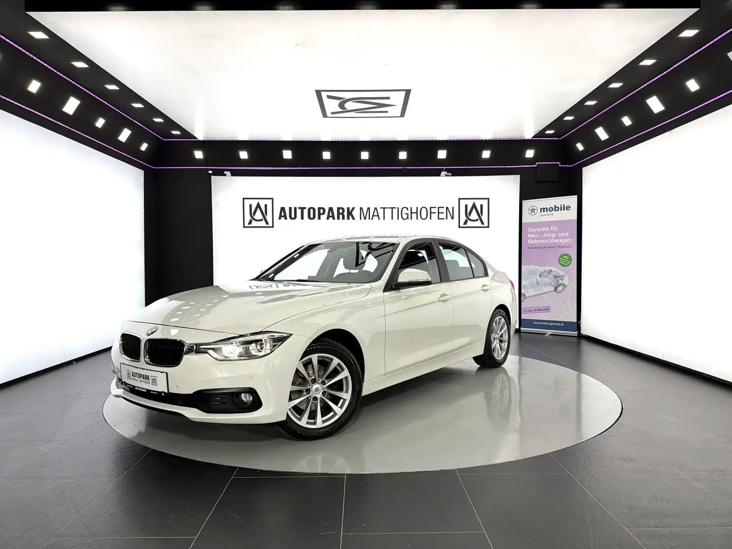 BMW 318 d Lim. F30 *KAMERA*SZH*NAVI* Weiß - 1