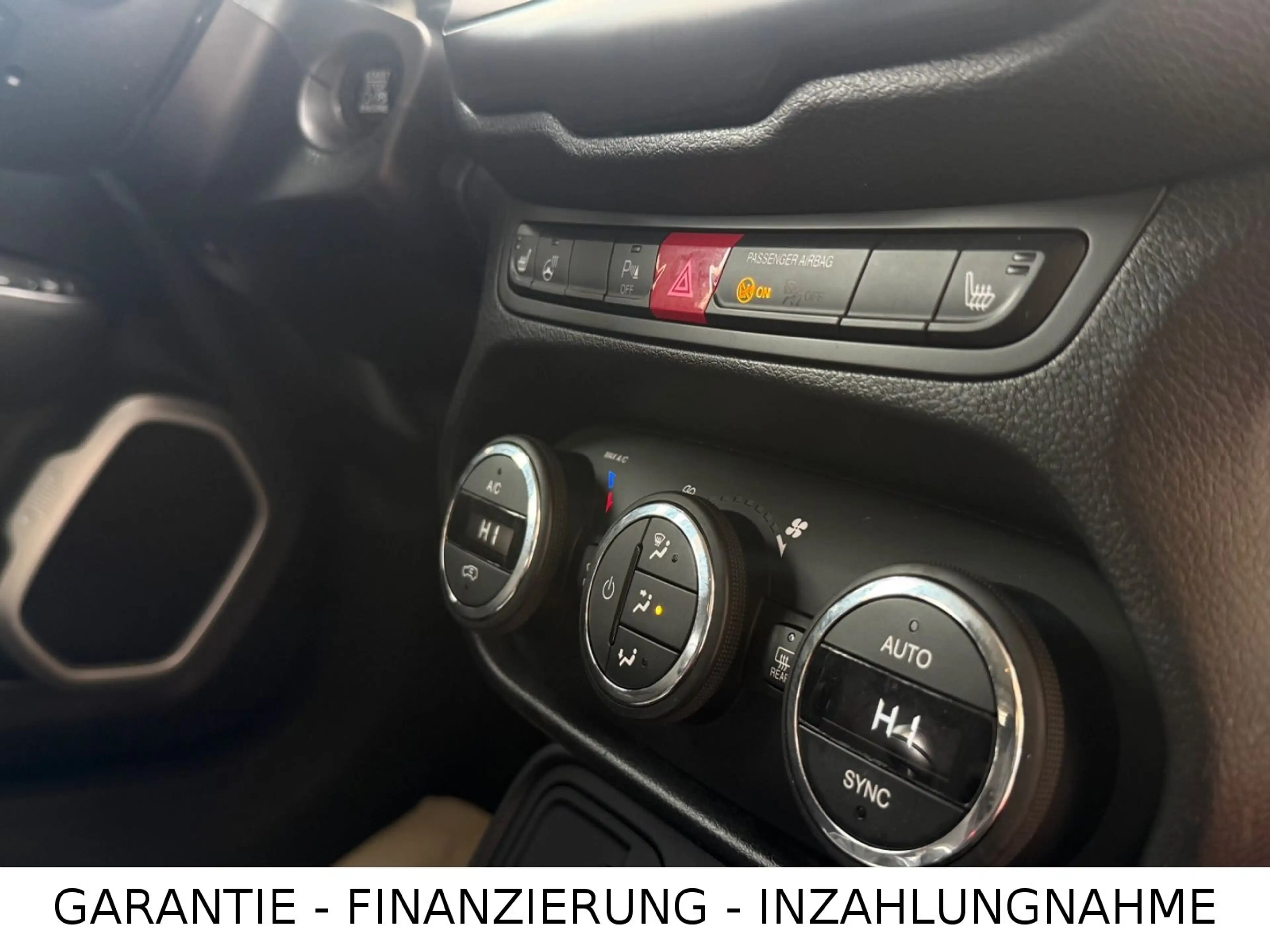 Jeep Renegade /1.Hand/Scheckheft/*WENIG KM* — photo 15