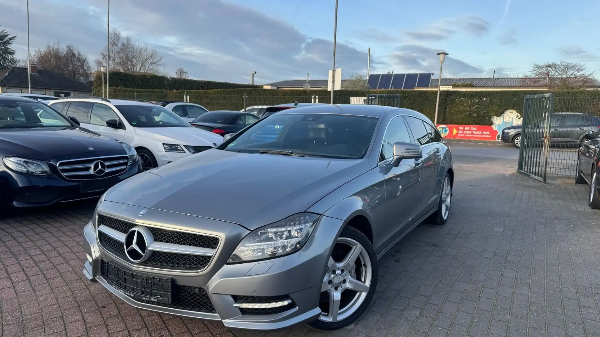 Mercedes-Benz CLS Shooting Brake CLS 350 CDI 4Matic AMG LINE Silber - 2