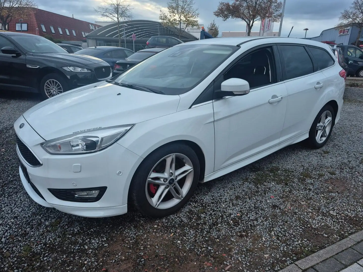 Ford Focus Turnier Titanium Neue Motor Autom. Bi Xeno Blanc - 1