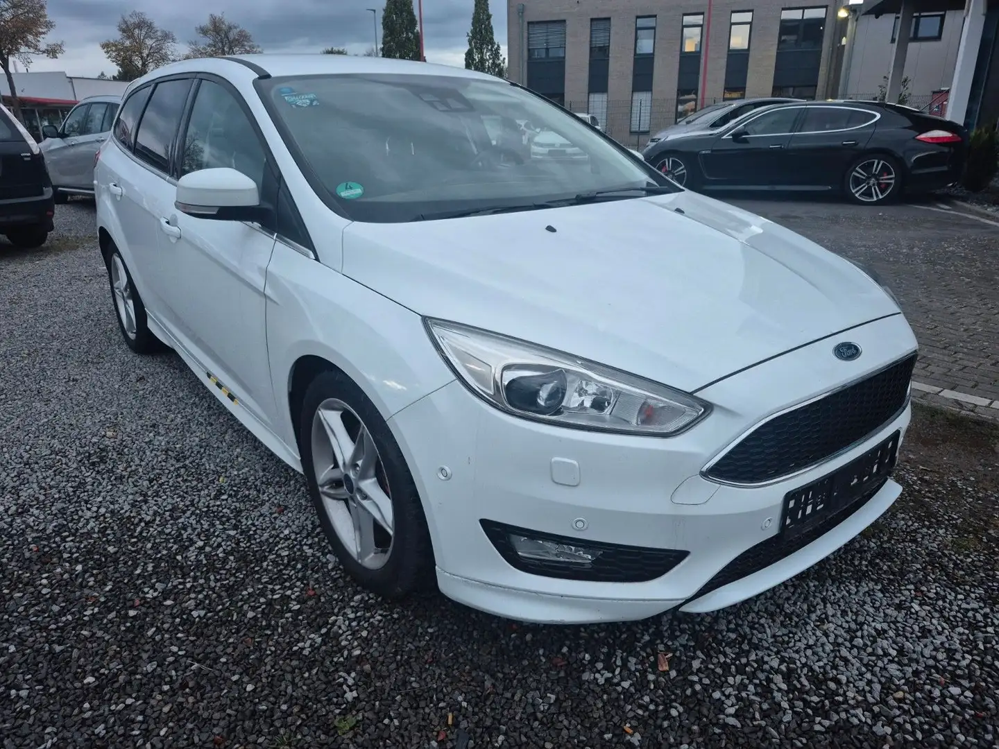 Ford Focus Turnier Titanium Neue Motor Autom. Bi Xeno Blanc - 2