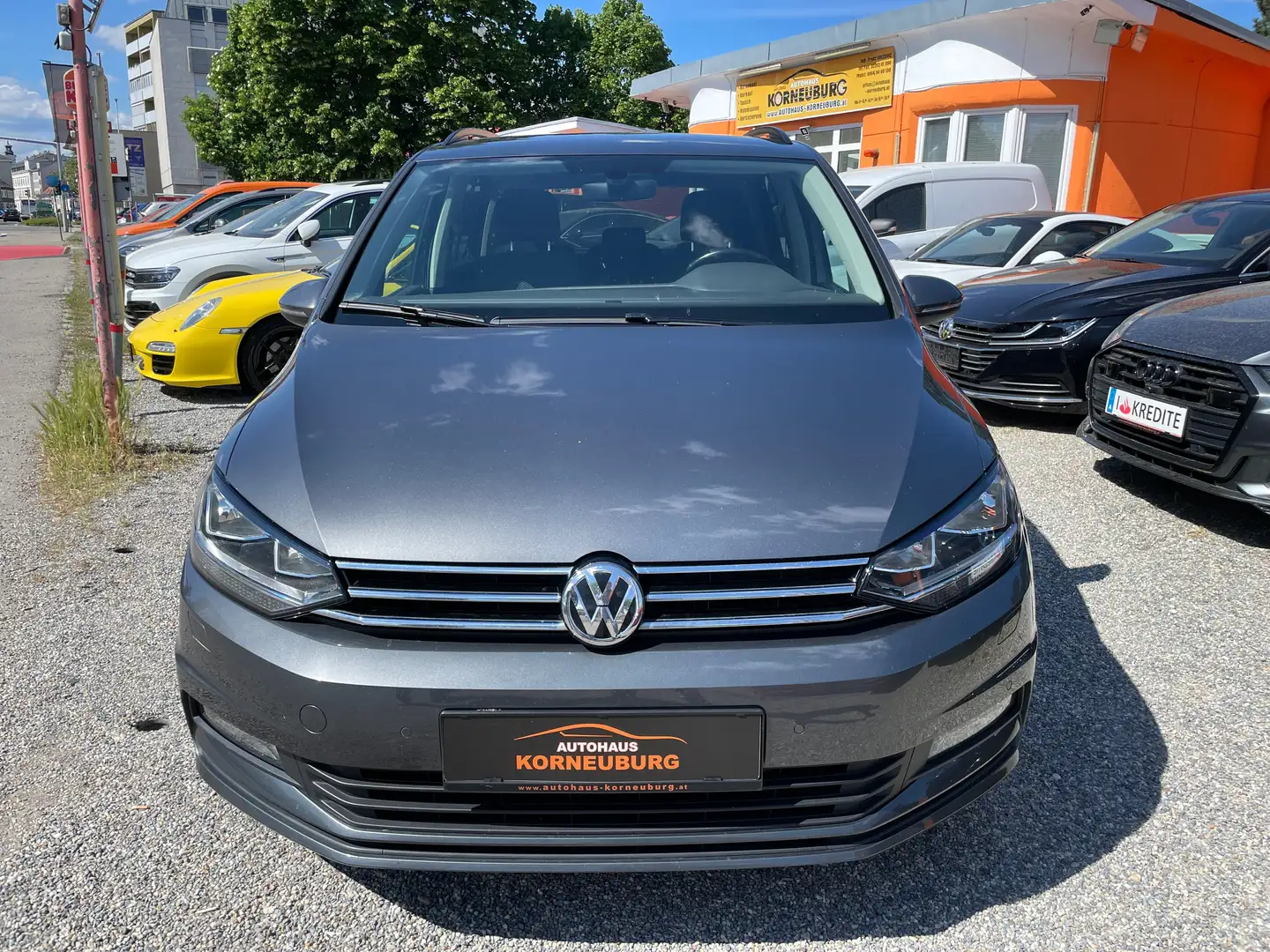Volkswagen Touran Comfortline TDI DSG*Anhängevorrichtung*1.BESITZ Grau - 2