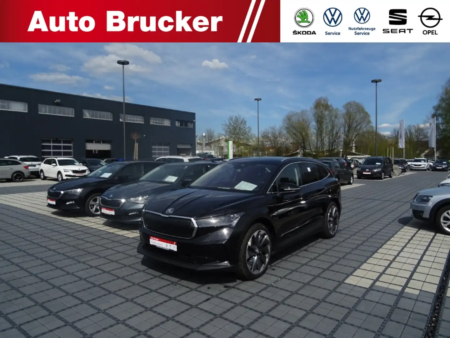 Skoda Enyaq 80 Suite AHK Alu LED FSE Klimaautomatik Schwarz - 1