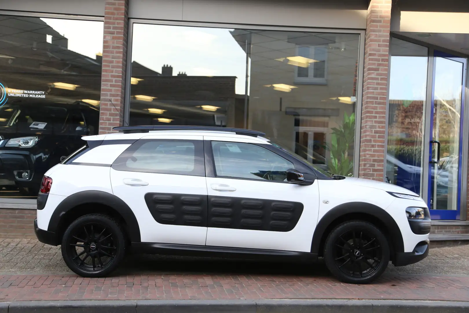 Citroen C4 Cactus 1.2 PureTech Feel 61.000km! Airco Blanc - 2