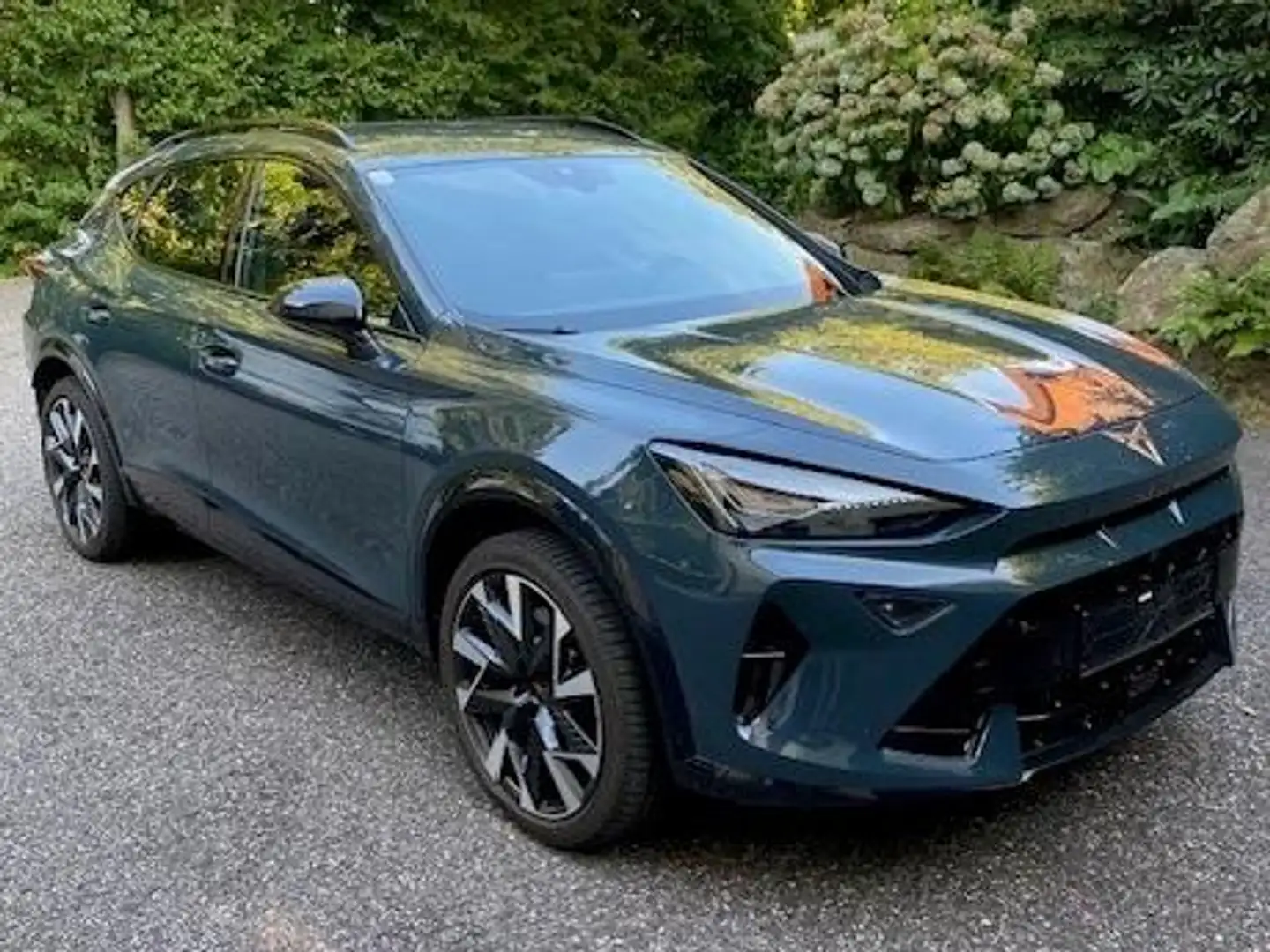 CUPRA Formentor Formentor VZ 1,5 e-Hybrid 272 DSG Blau - 2