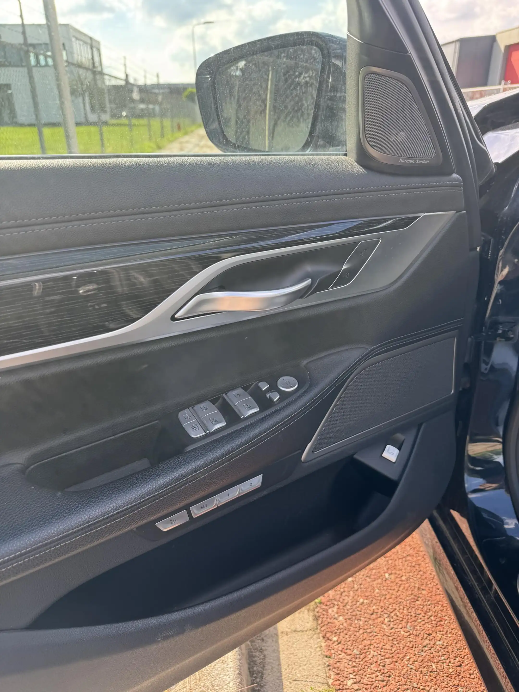 BMW 730 7-serie 730d High Executive M-Sport Lichte Schade — photo 11
