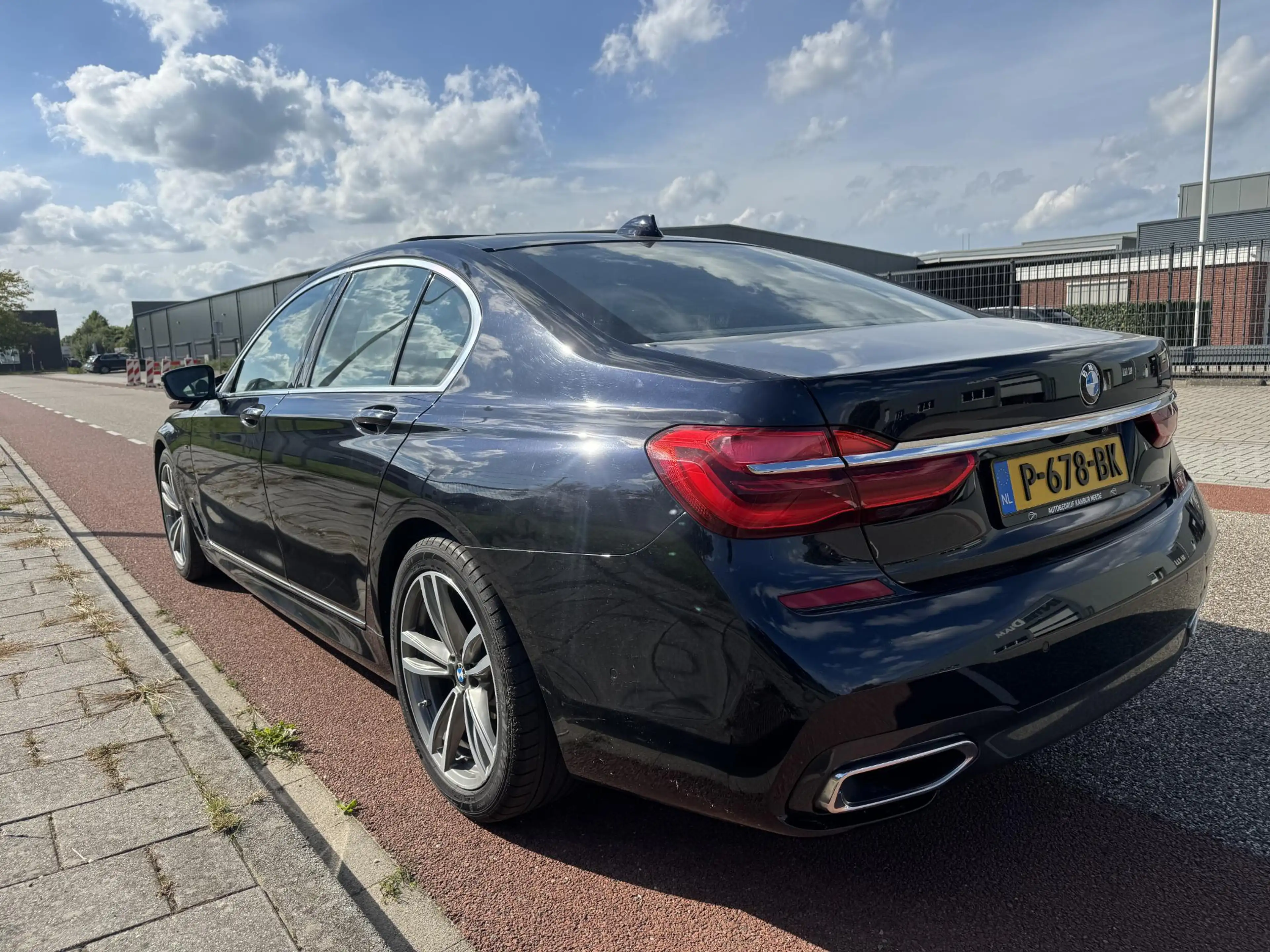 BMW 730 7-serie 730d High Executive M-Sport Lichte Schade — photo 10