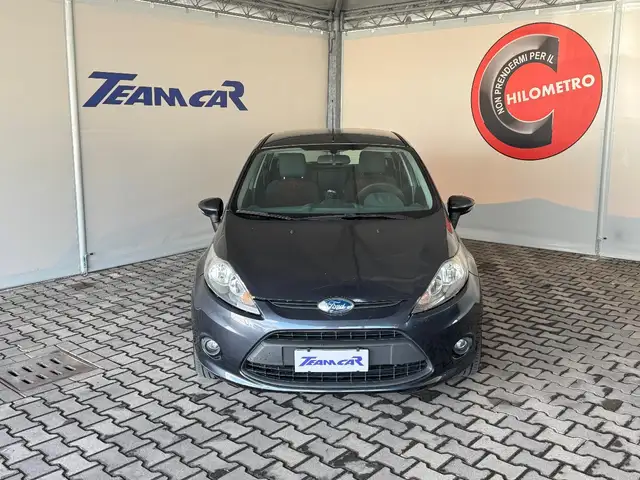 Ford Fiesta view 2