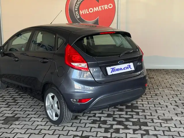 Ford Fiesta view 13