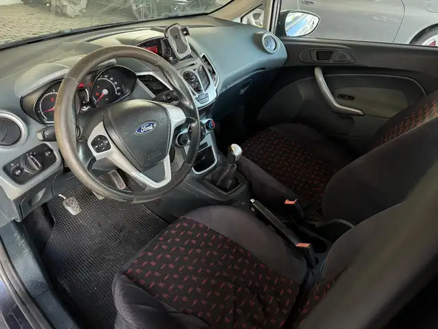 Ford Fiesta view 6