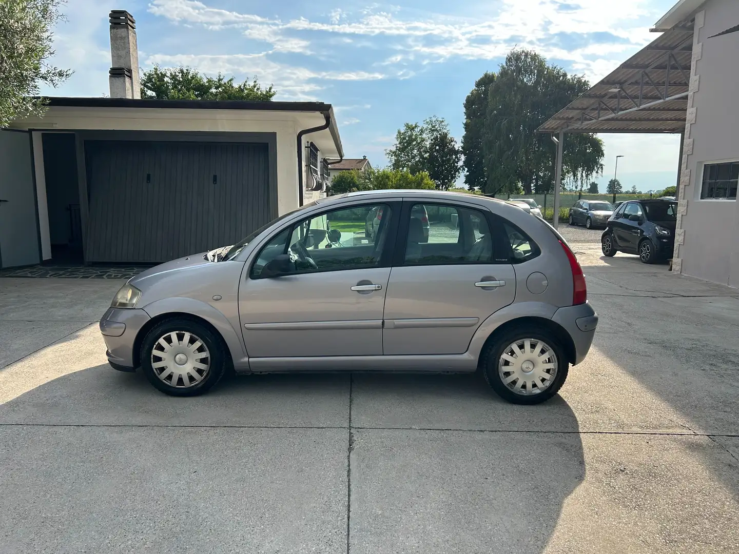 Citroen C3 1.4 hdi Exclusive Style 70cv Neopatentati Grigio - 2
