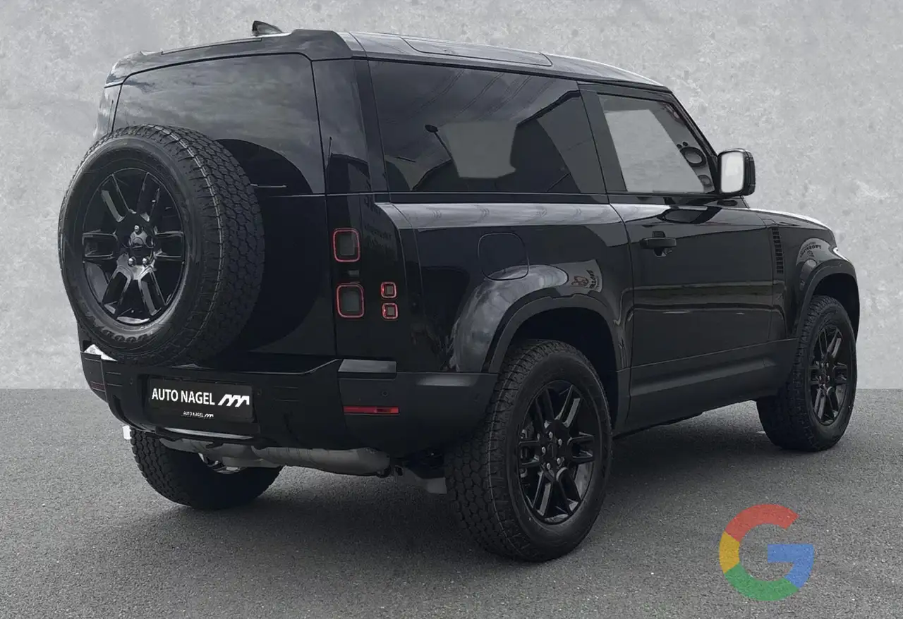 Land Rover Defender 2026