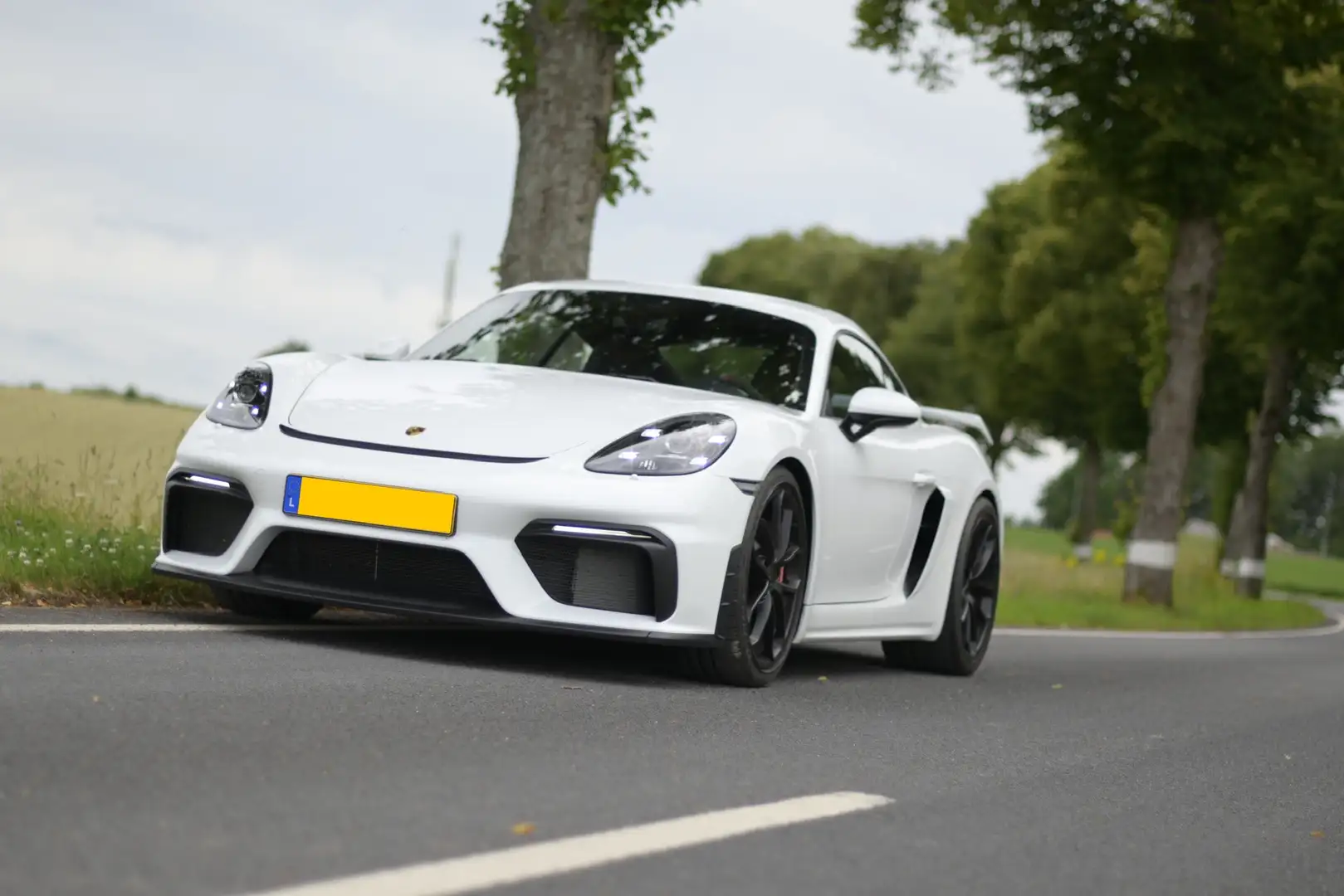 Porsche 718 Cayman 718 GT4*Approved*LED*Carbon*918*Chrono*. Weiß - 1