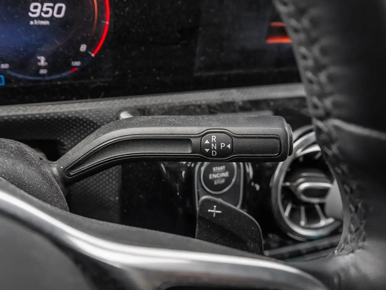 Mercedes-Benz CLA снимка Mercedes-Benz CLA